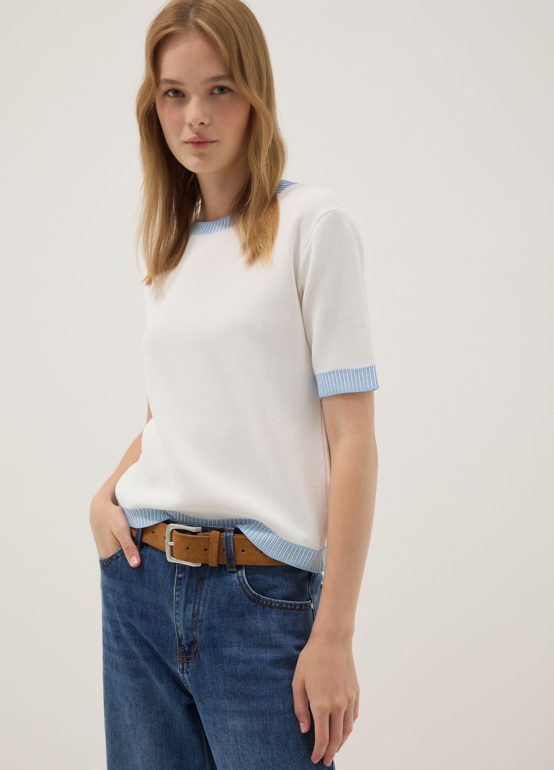 White viscose-blend T-shirt with contrast trims