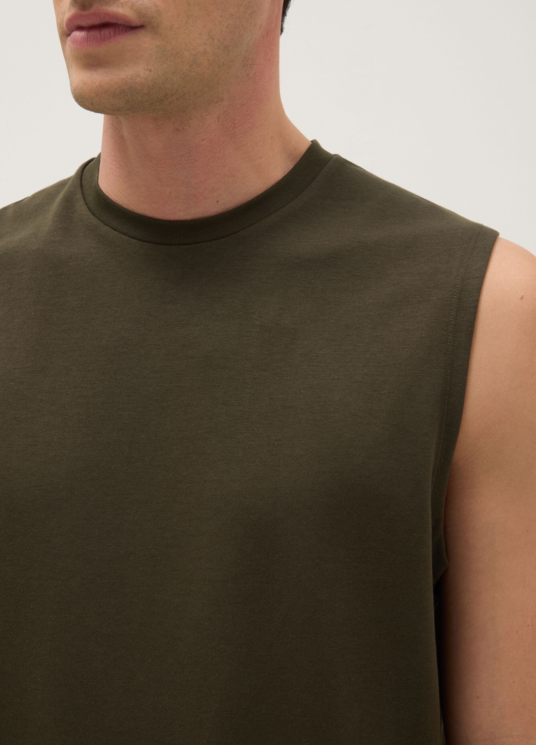 Green regular fit cotton blend vest