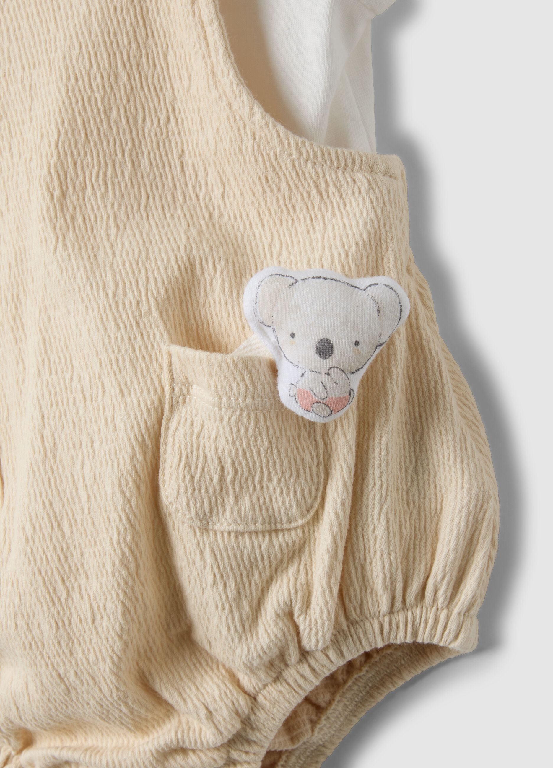 Multicolour pure cotton baby set with ruffles