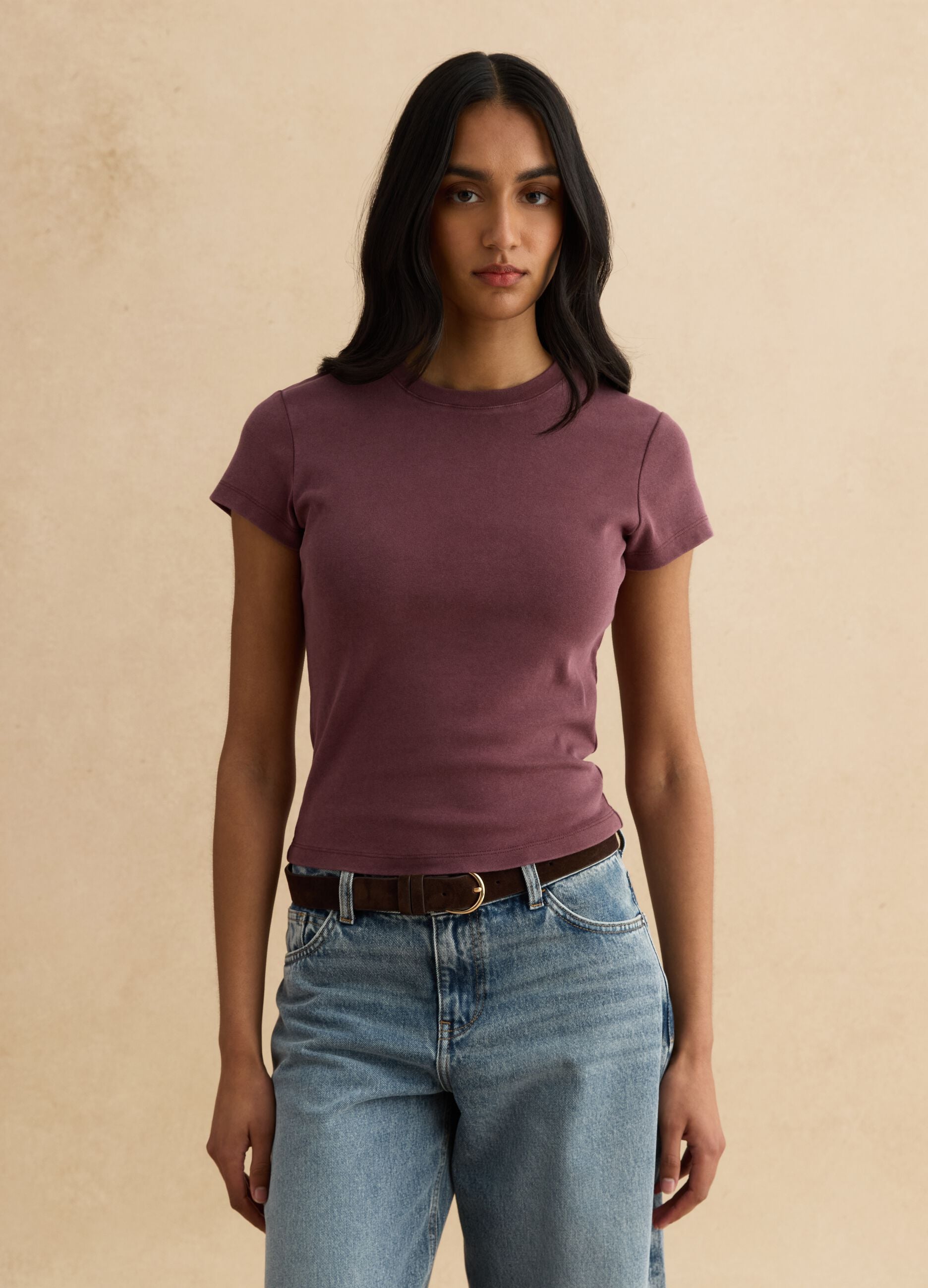 Fitted T-shirt in stretchy purple cotton