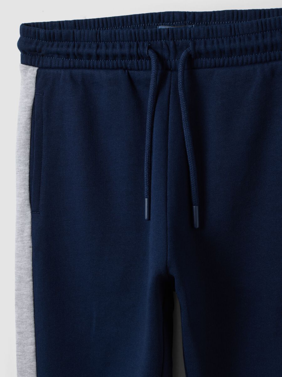 Blue pure cotton joggers with side stripes for boys_5