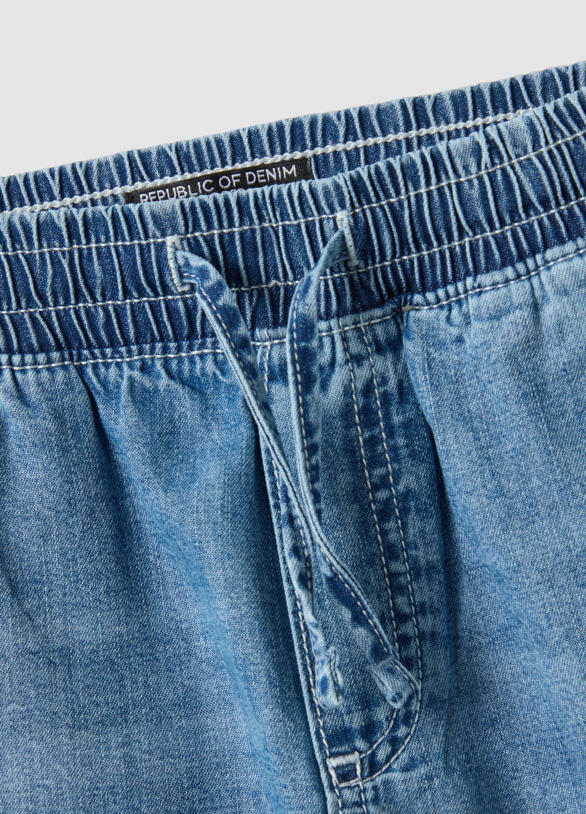 Boys&rsquo; blue denim shorts in 100% cotton, straight fit