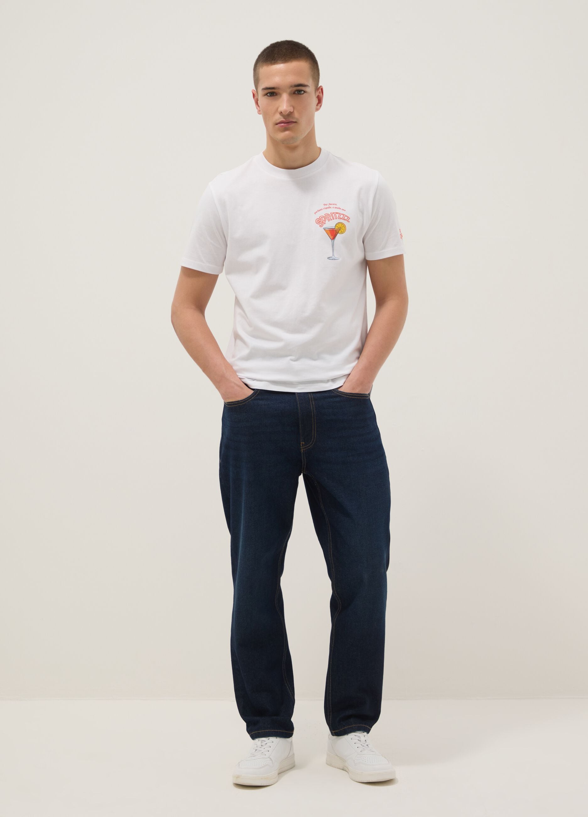 White pure cotton regular fit T-shirt with spritz prints