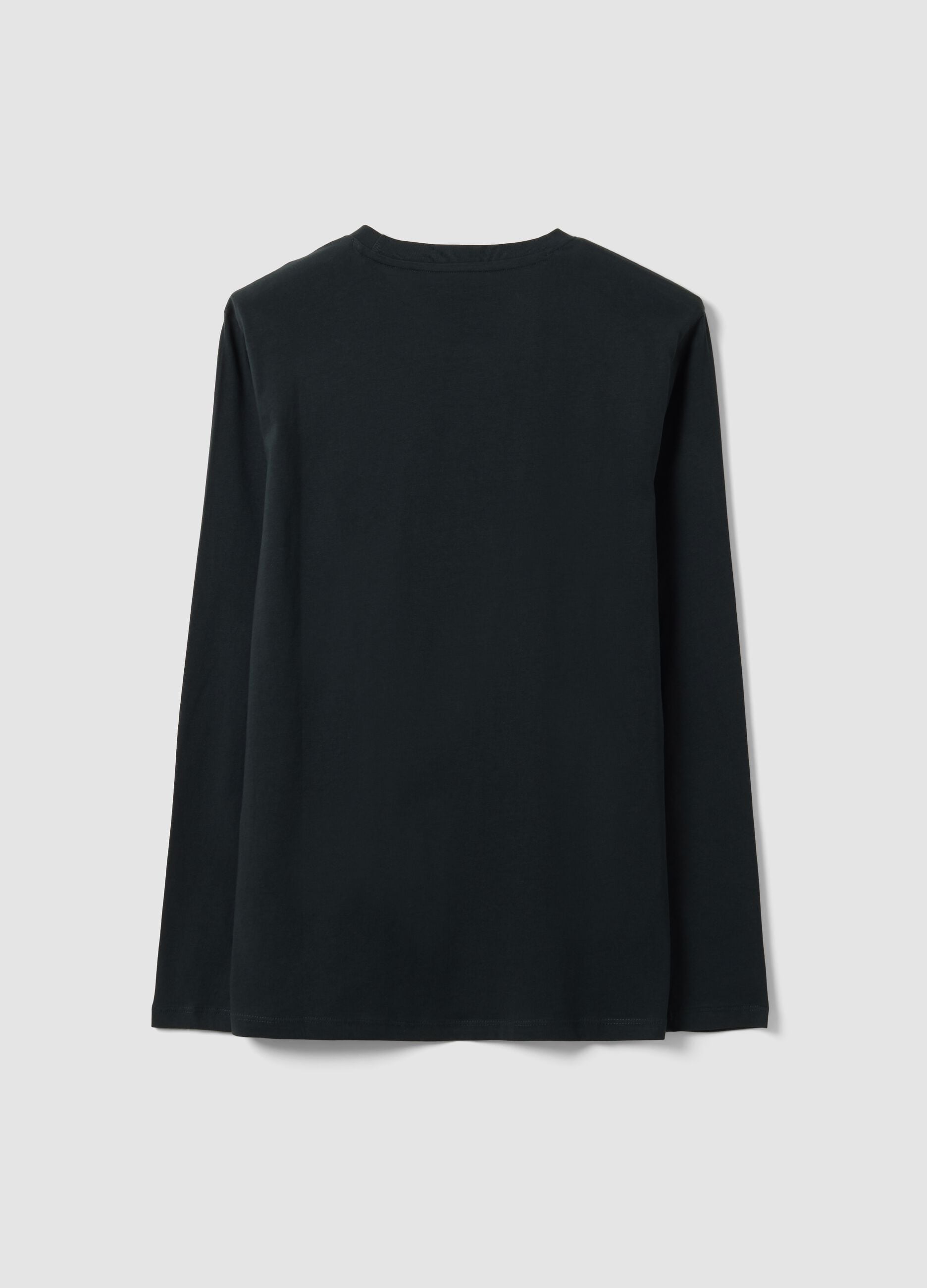Black long-sleeve crew-neck T-shirt in 100% organic cotton