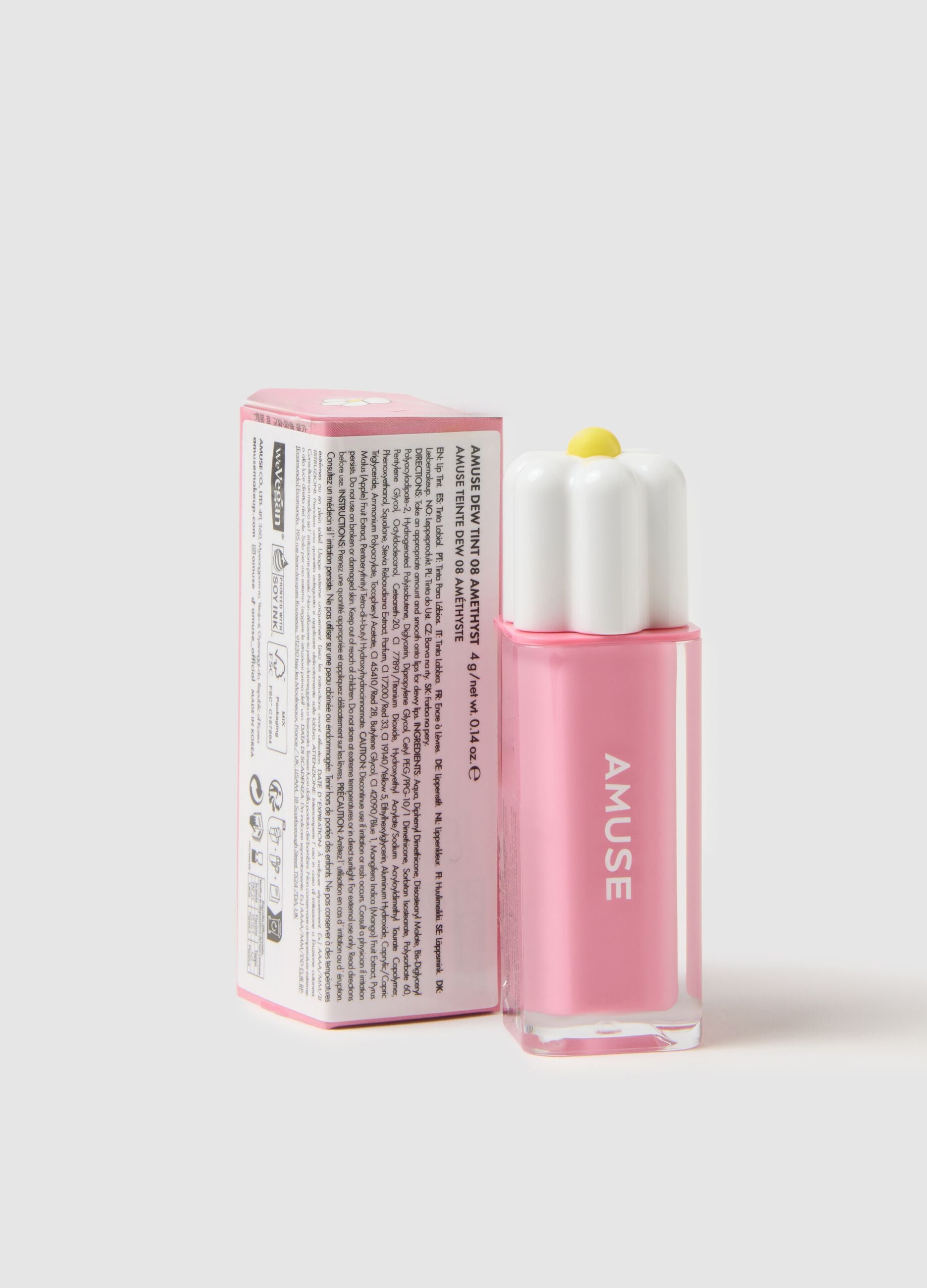 Water-based lip tint offering great radiance with a long-lasting lightweight finish