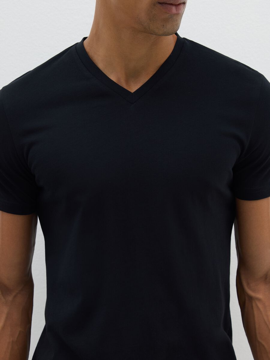 Black pure organic cotton V-neck T-shirt_1