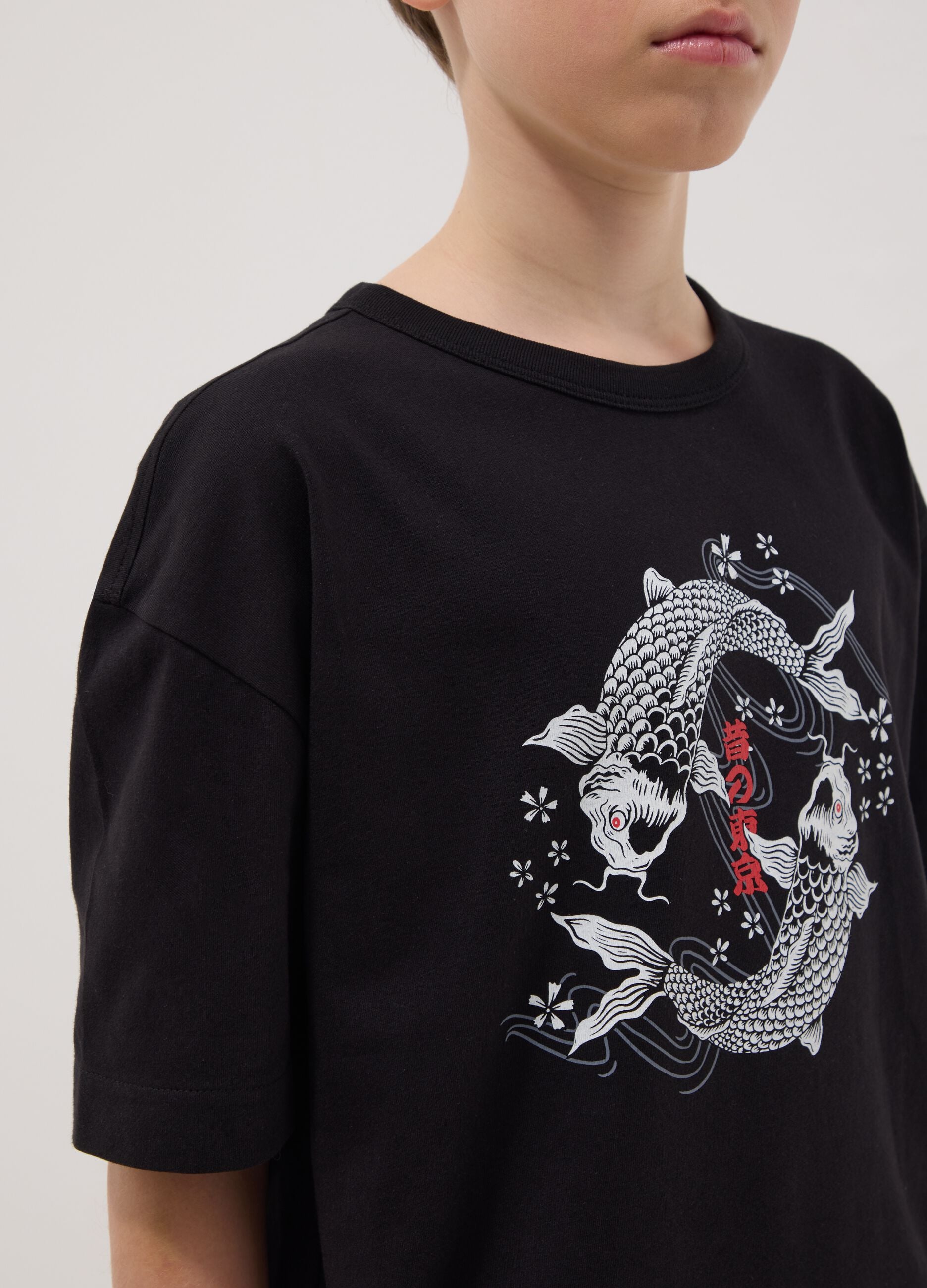 Children's oversized fit pure black cotton T-shirt with koi carp