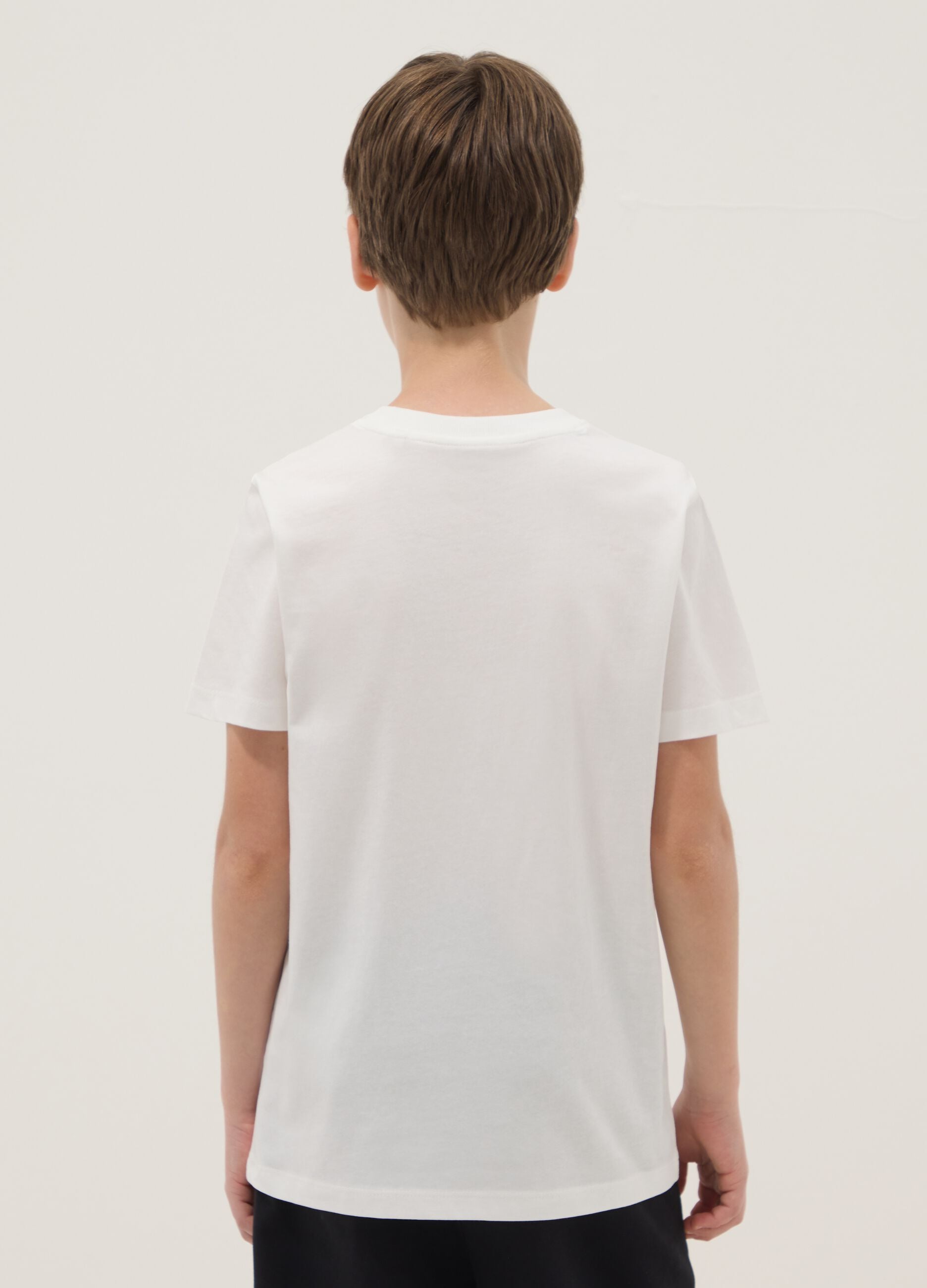 White pure cotton regular-fit boys&rsquo; T-shirt with prints