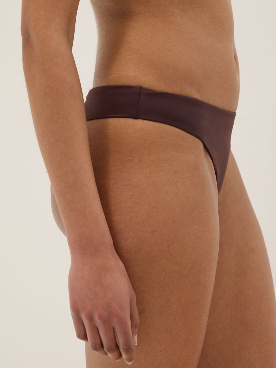 Slip bikini alla brasiliana elasticizzati marroni_3