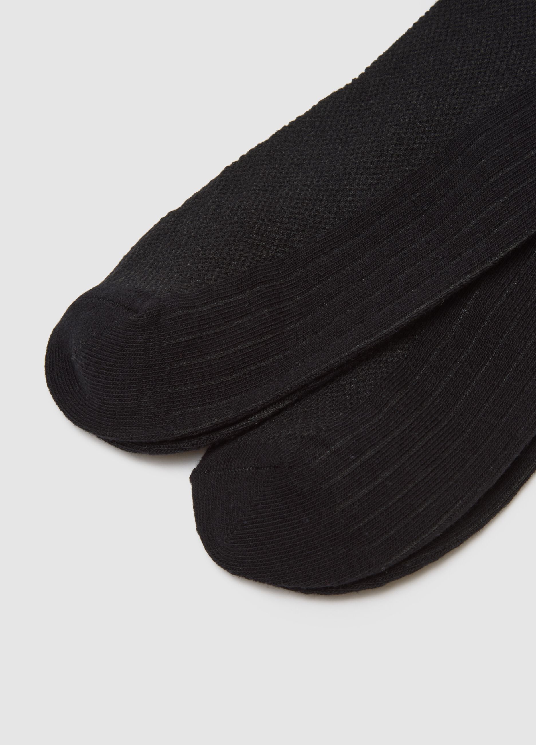 Triple pack of black cotton blend ankle sports socks regular fit