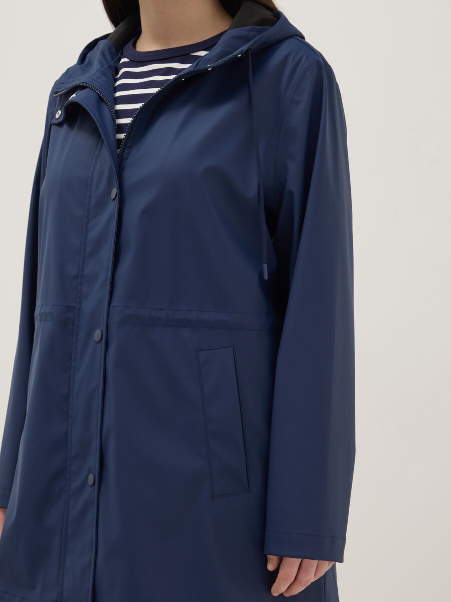 Regular fit blue rain jacket with hood_4