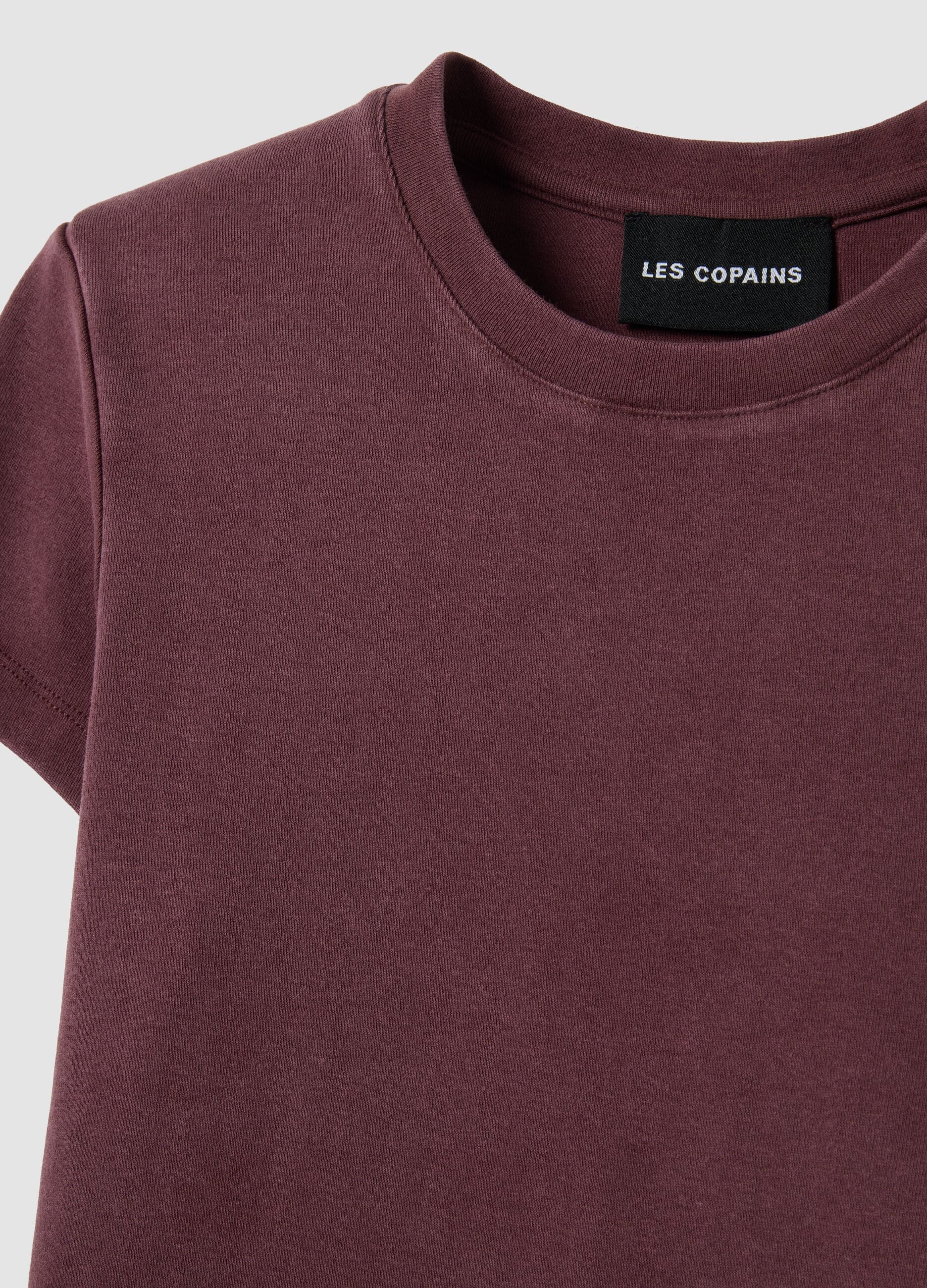 Fitted T-shirt in stretchy purple cotton