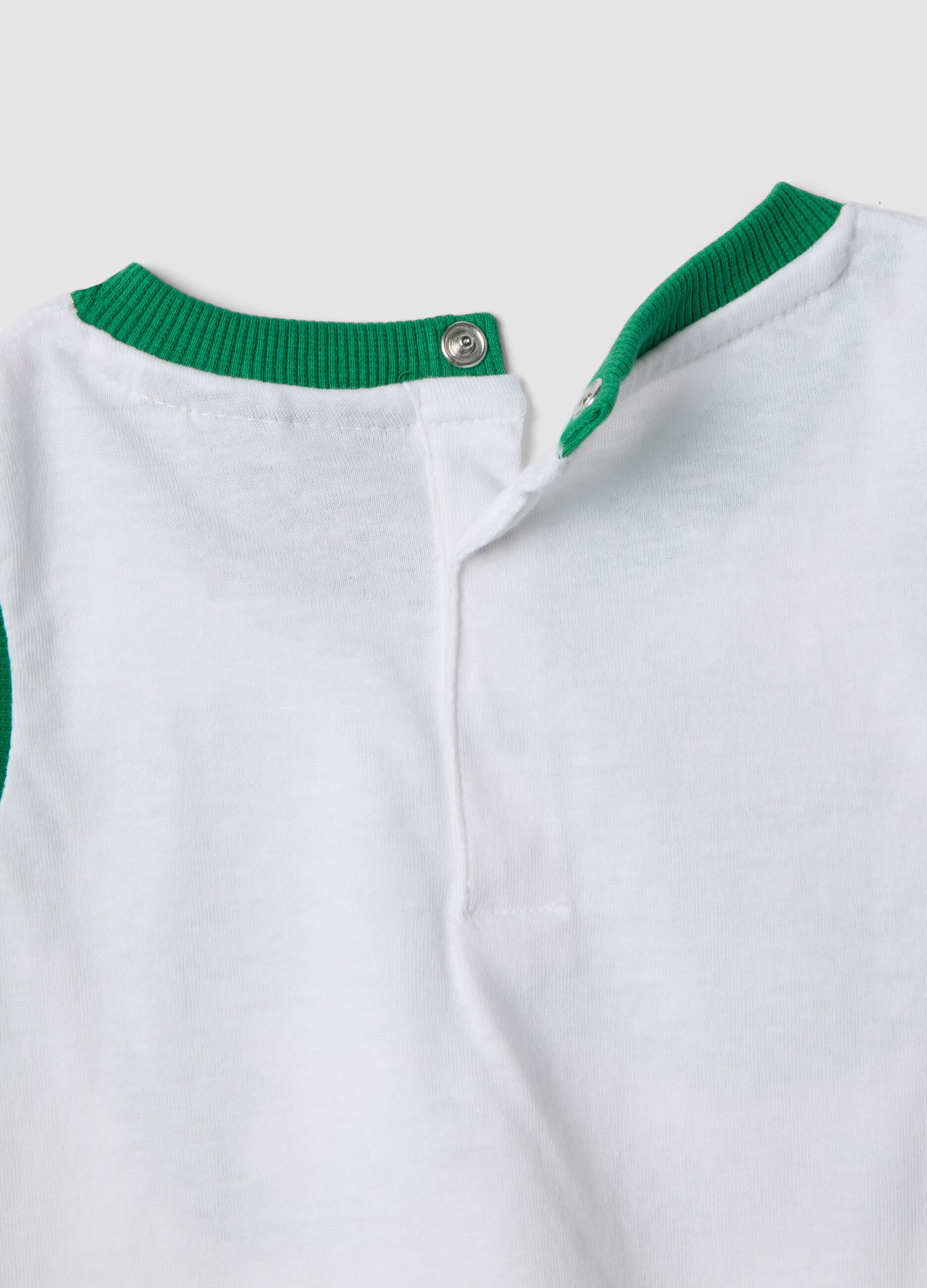 White and green pure cotton set with top and shorts for baby boy, regular fit