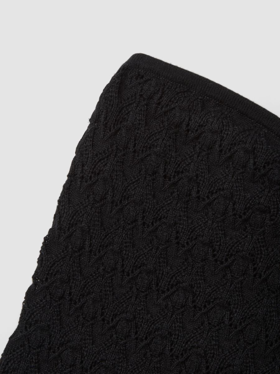 Top nero in crochet di puro cotone a fascia fitted_5
