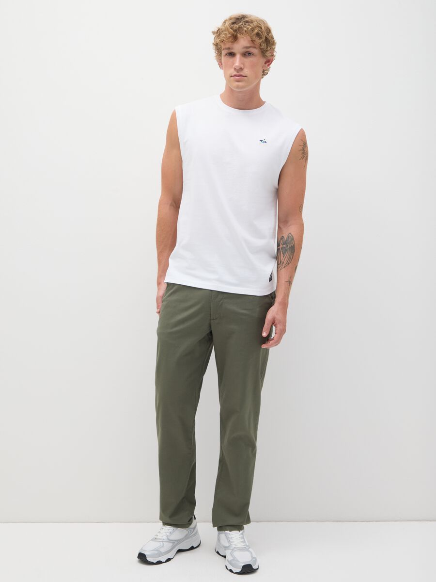 Men&rsquo;s white regular-fit vest top in 100% cotton with embroidery_1