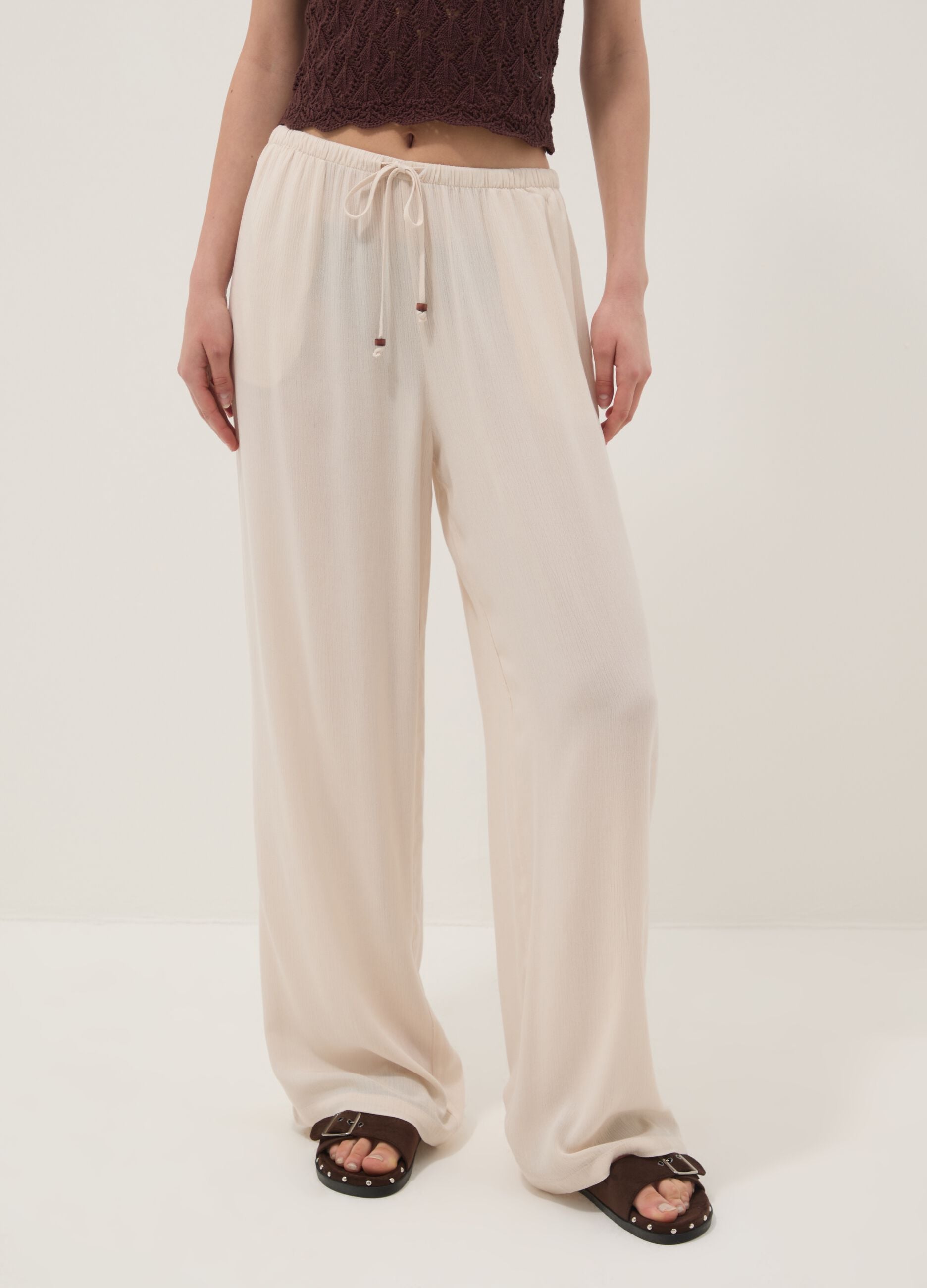 Pantaloni bianchi in pura viscosa con coulisse relaxed fit