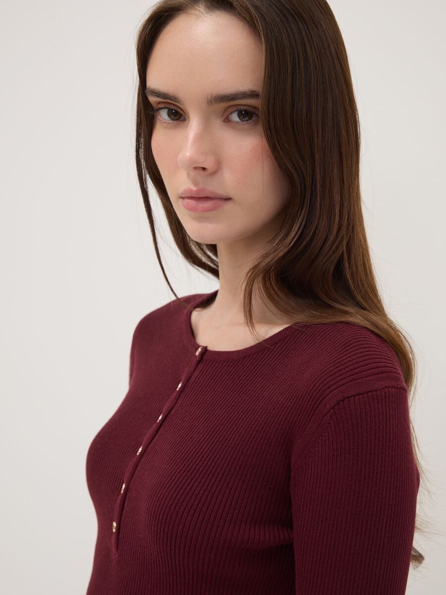 Red fitted ribbed viscose-blend top with buttons_0