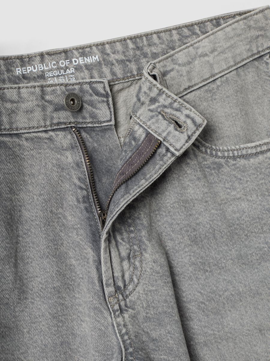 Grey regular-fit denim jeans in pure cotton_2
