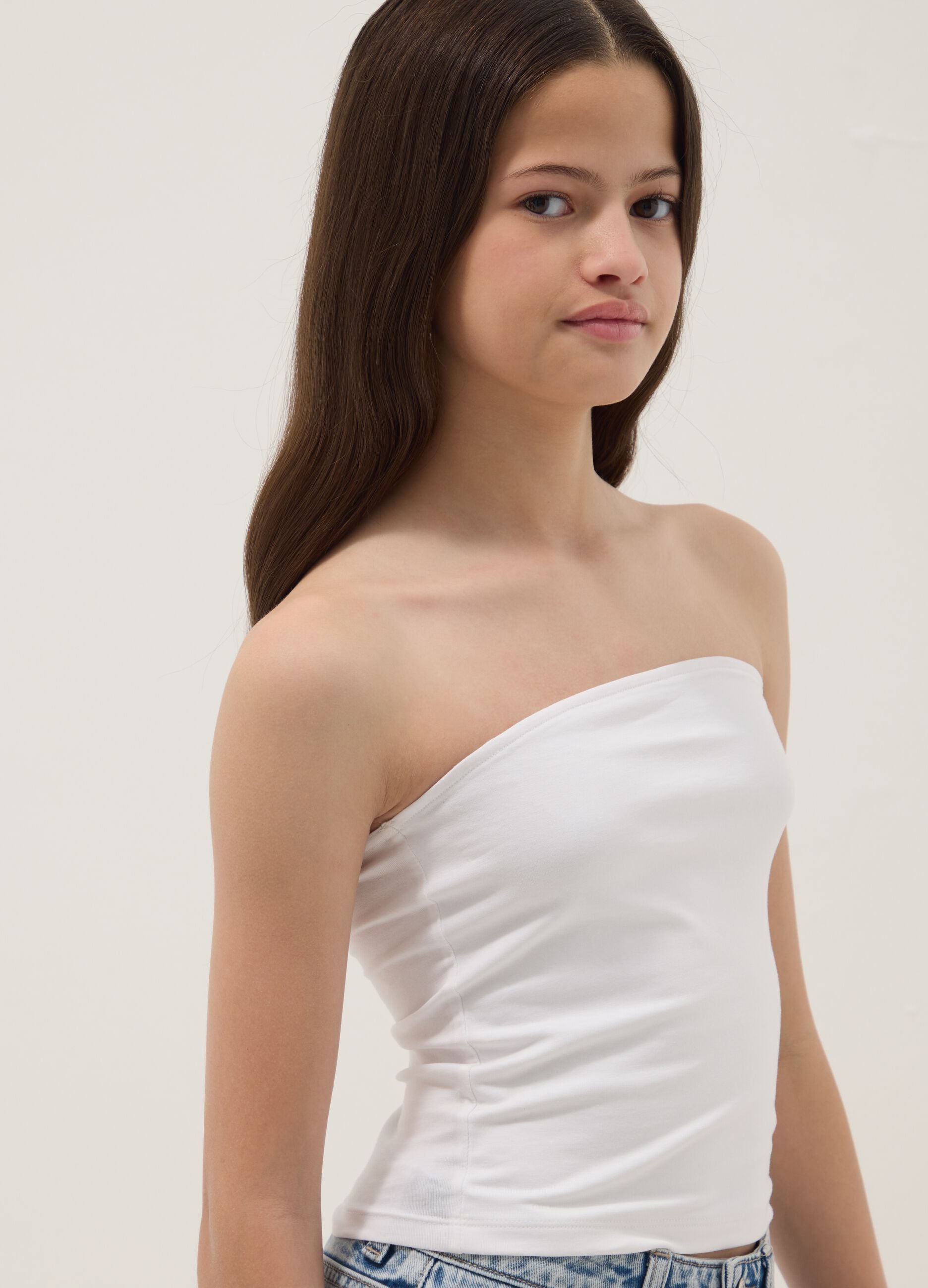 Girls&rsquo; white fitted bandeau top in stretch cotton