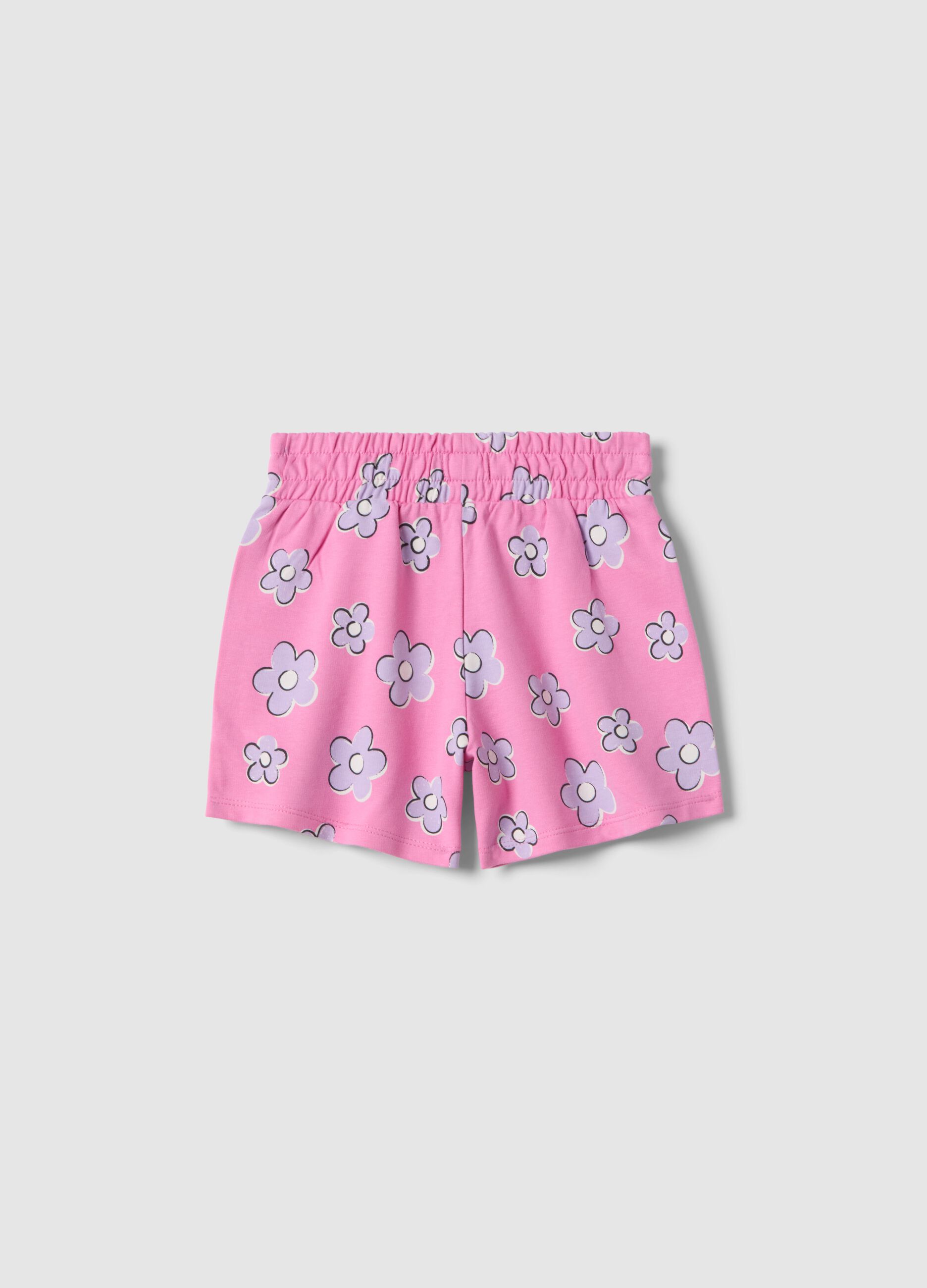 Girls' regular fit pink pure cotton shorts with flowers