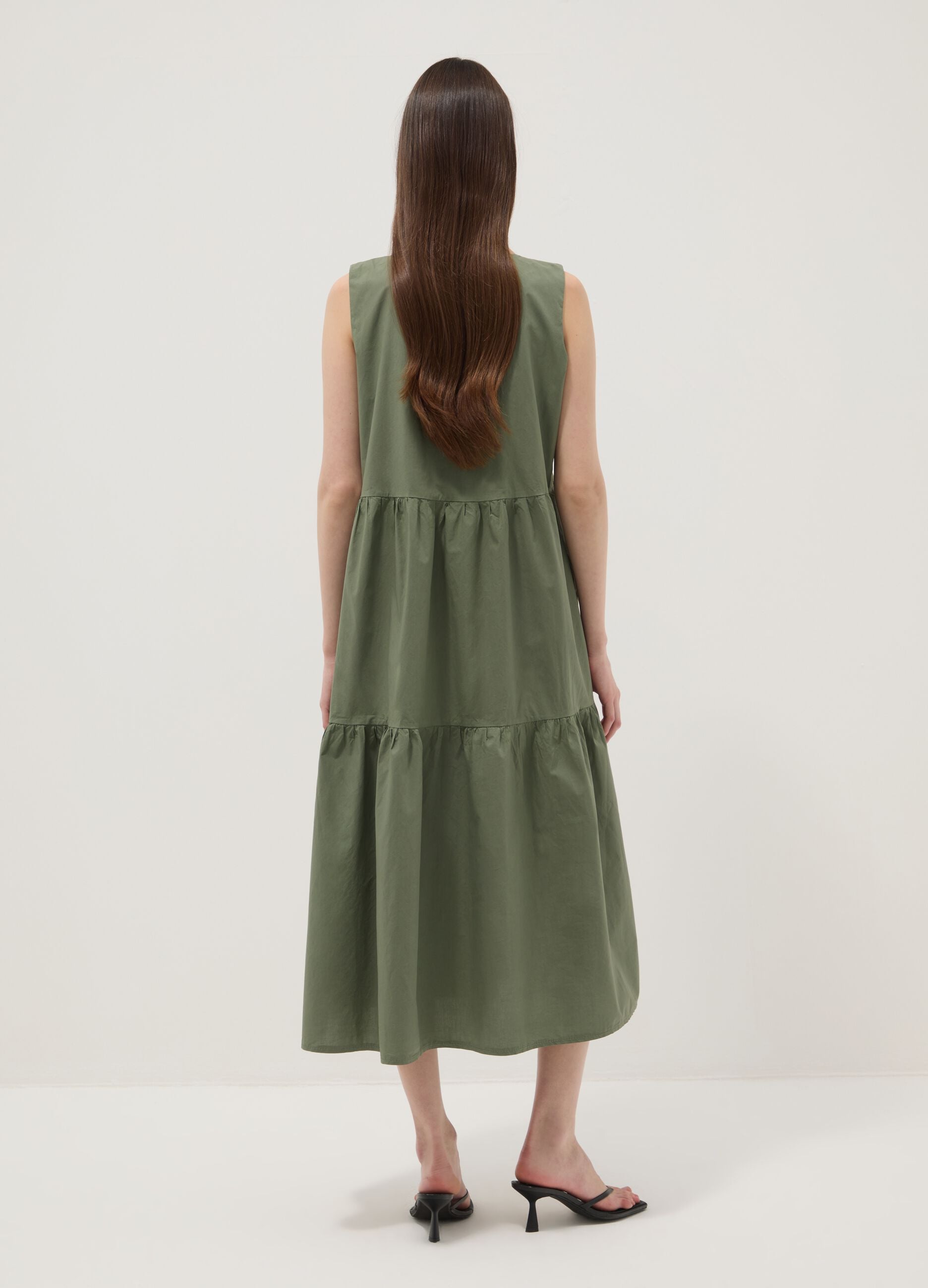 Green sleeveless pure cotton dress with tiered skirt, regular fit