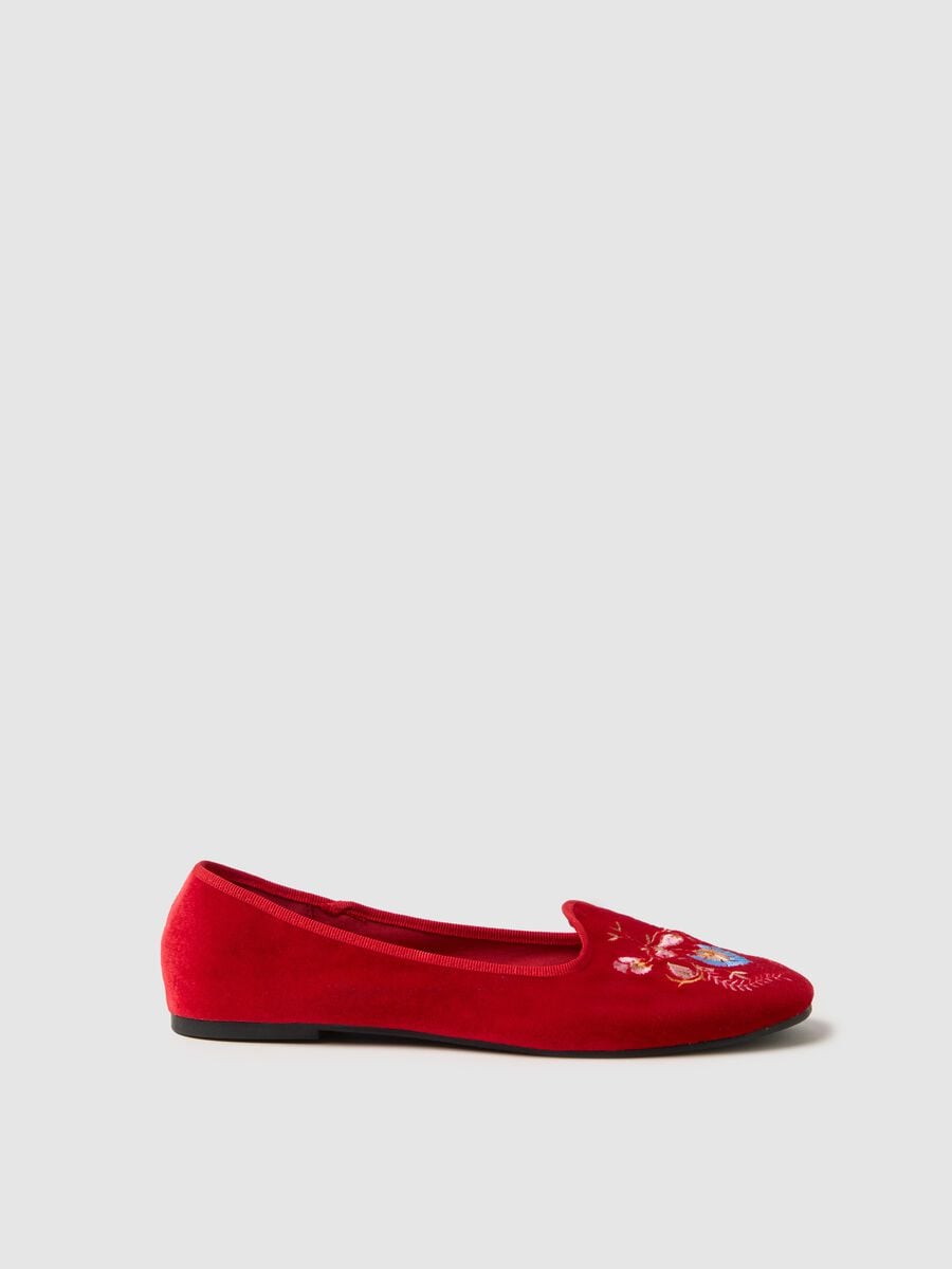 Red regular fit Friulane with floral embroidery_0