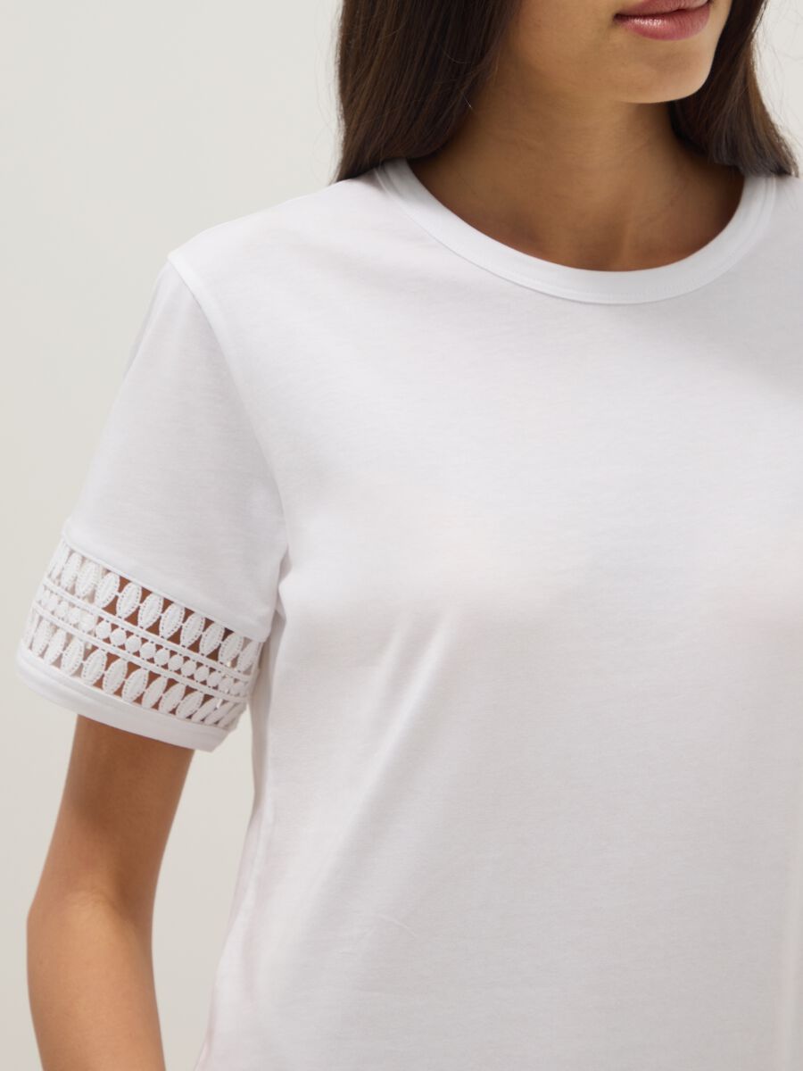 White pure cotton T-shirt with lace sleeves_2