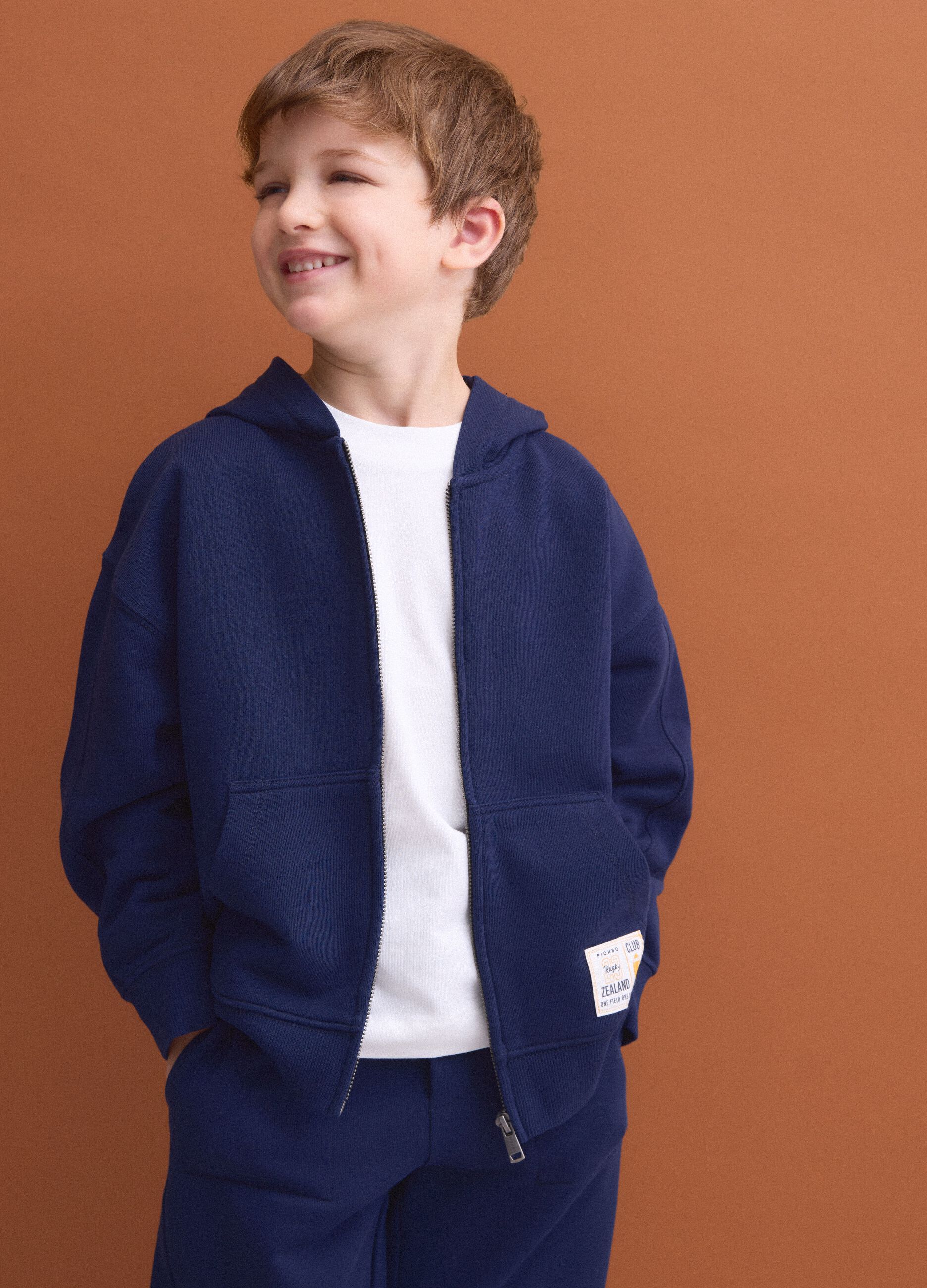 Blue pure cotton hoodie with regular fit for boys