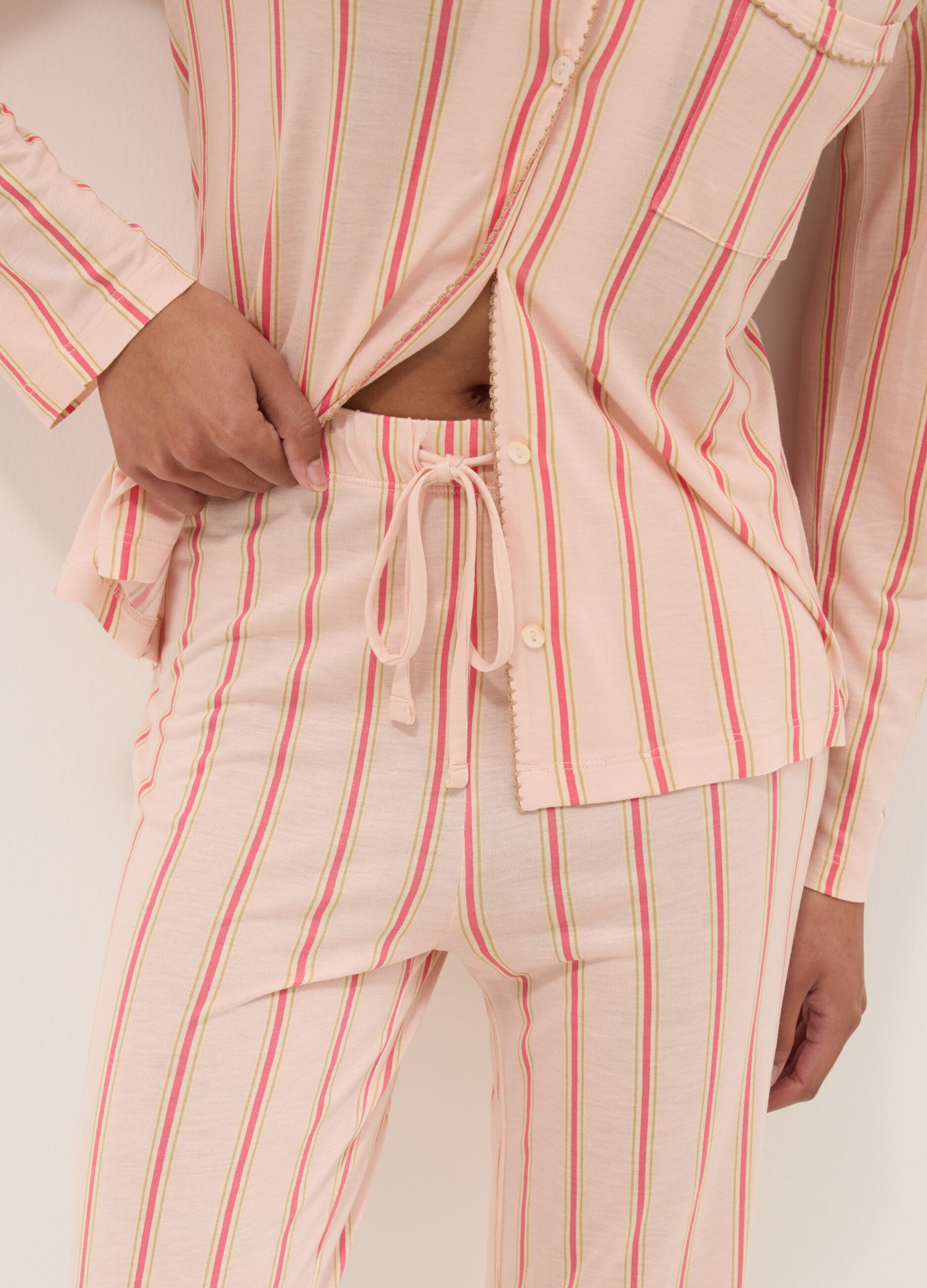 Striped pink pure viscose pyjamas, regular fit with V-neck