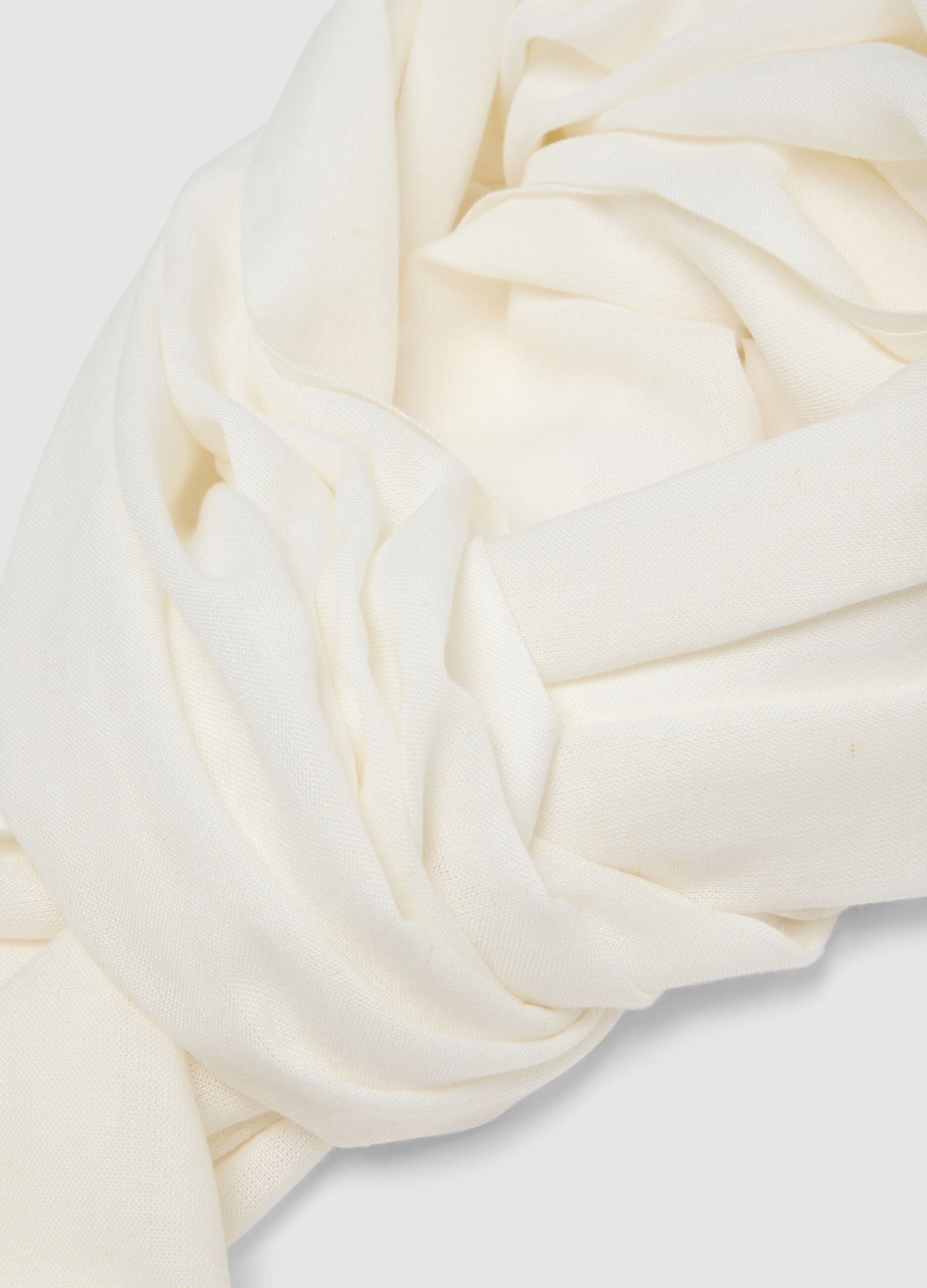 White viscose and linen blend scarf with fringes