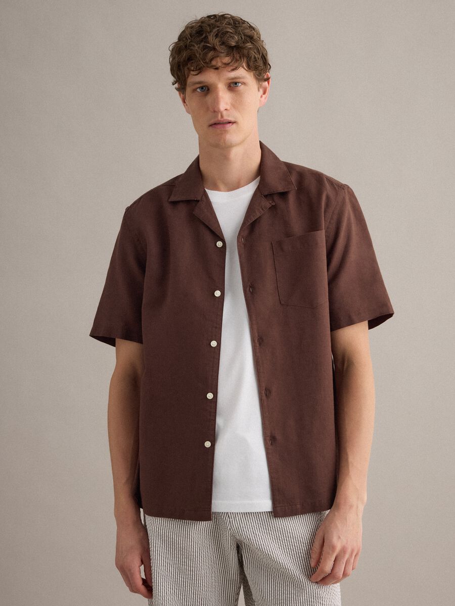 Camicia marrone in misto lino e cotone con collo bowling_0