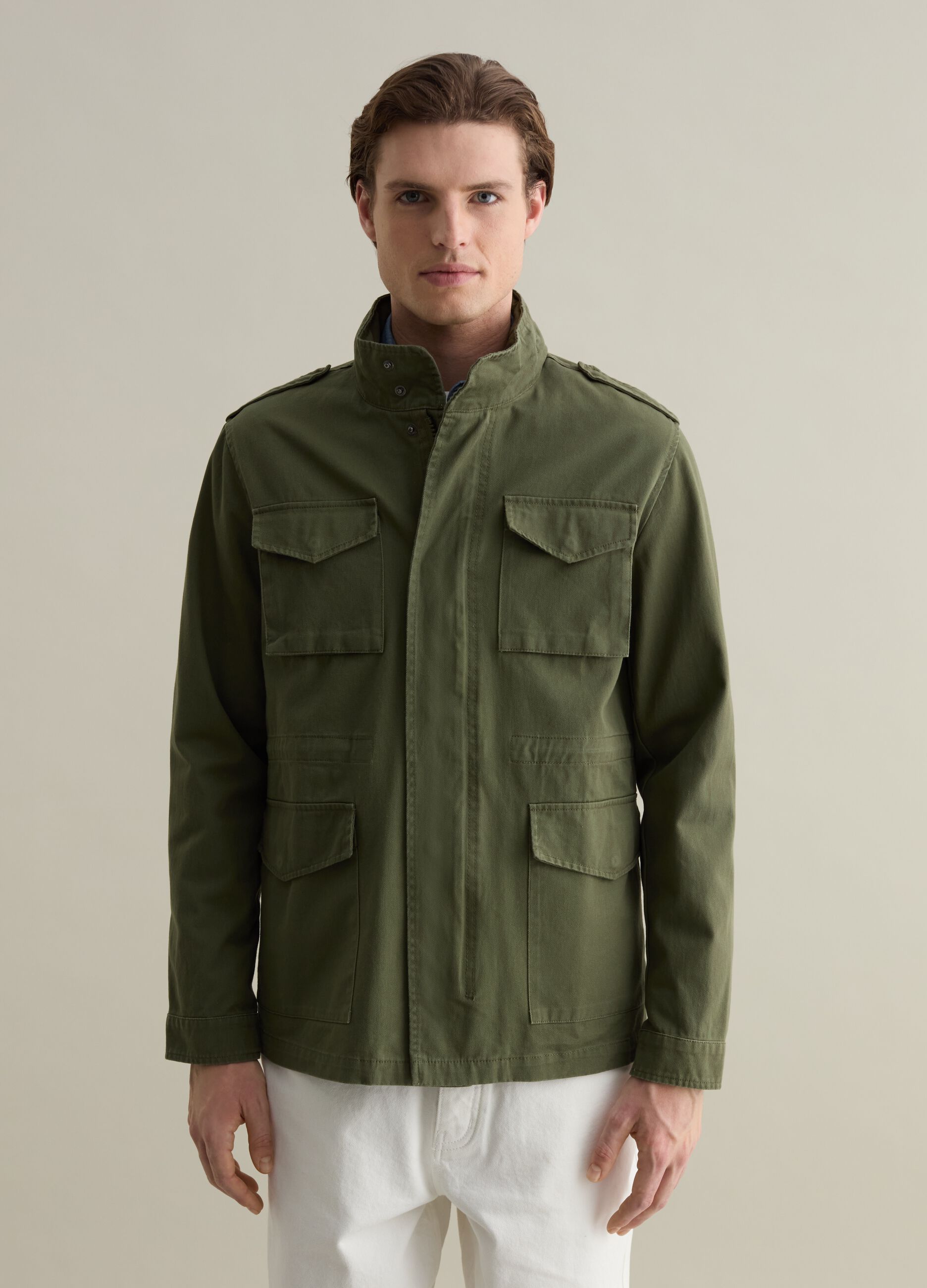 Short safari jacket with internal hood
