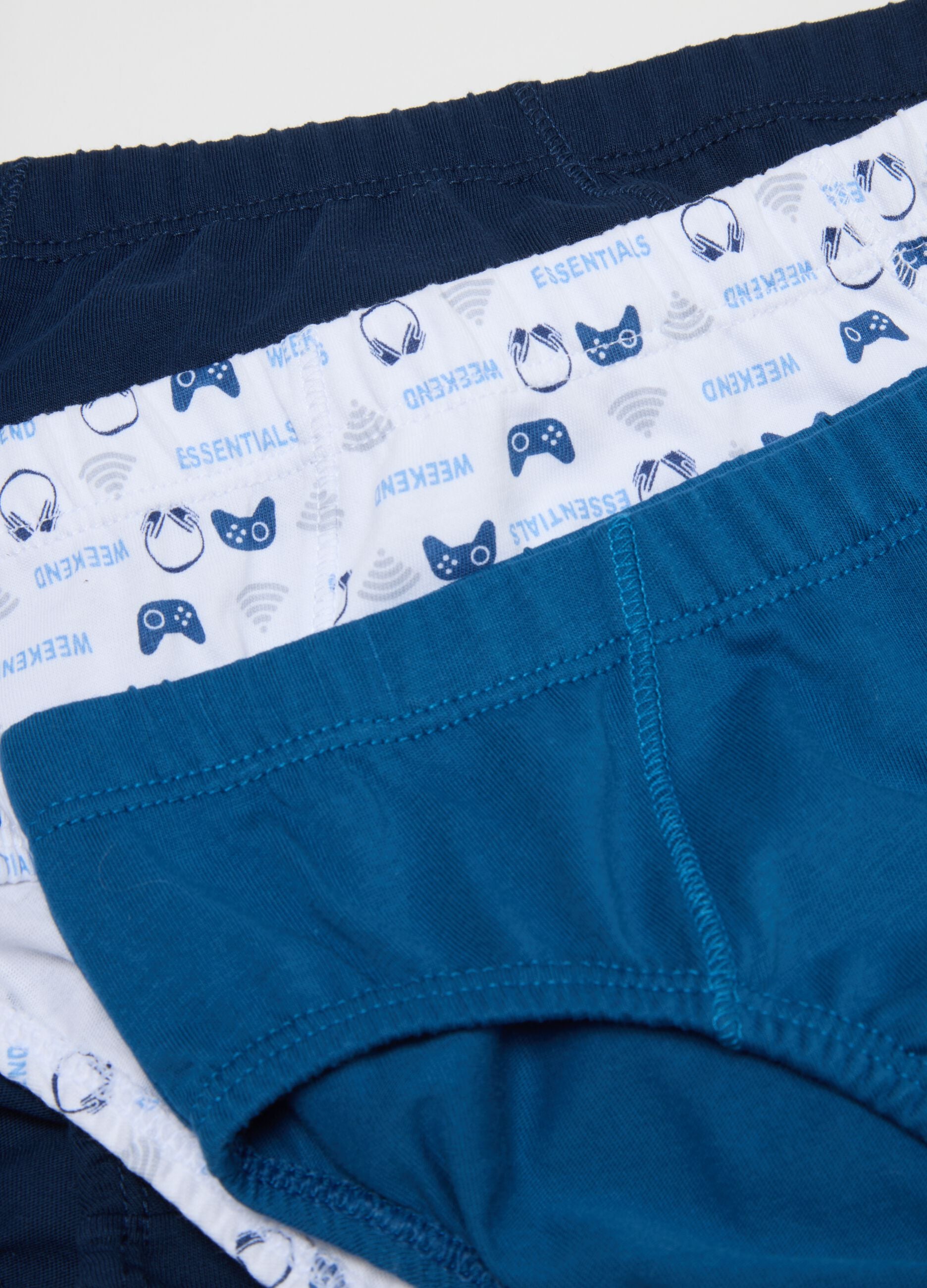 Multipack of five multicolour boys' cotton briefs