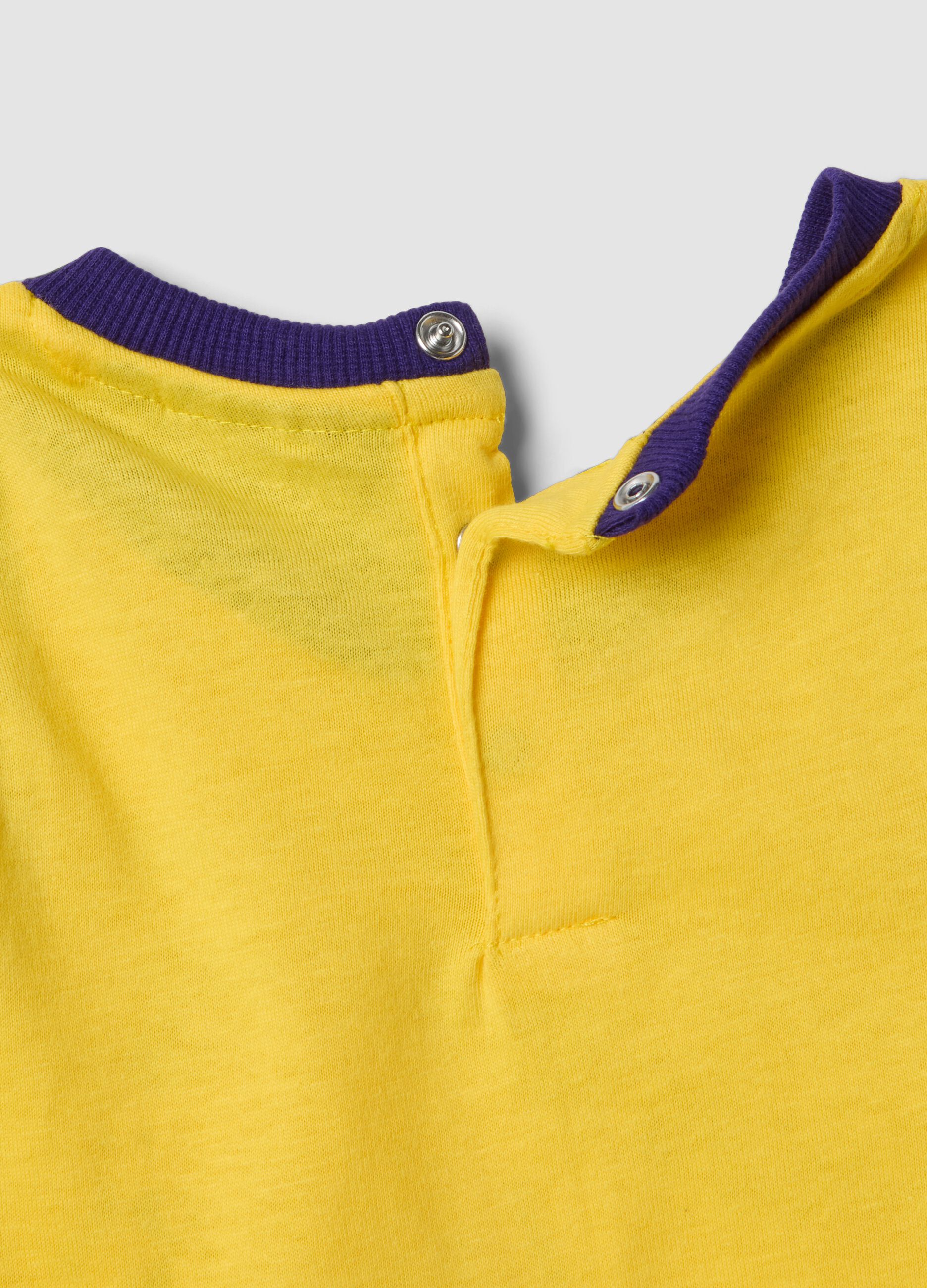Yellow and black pure cotton set with top and shorts for baby boys, regular fit