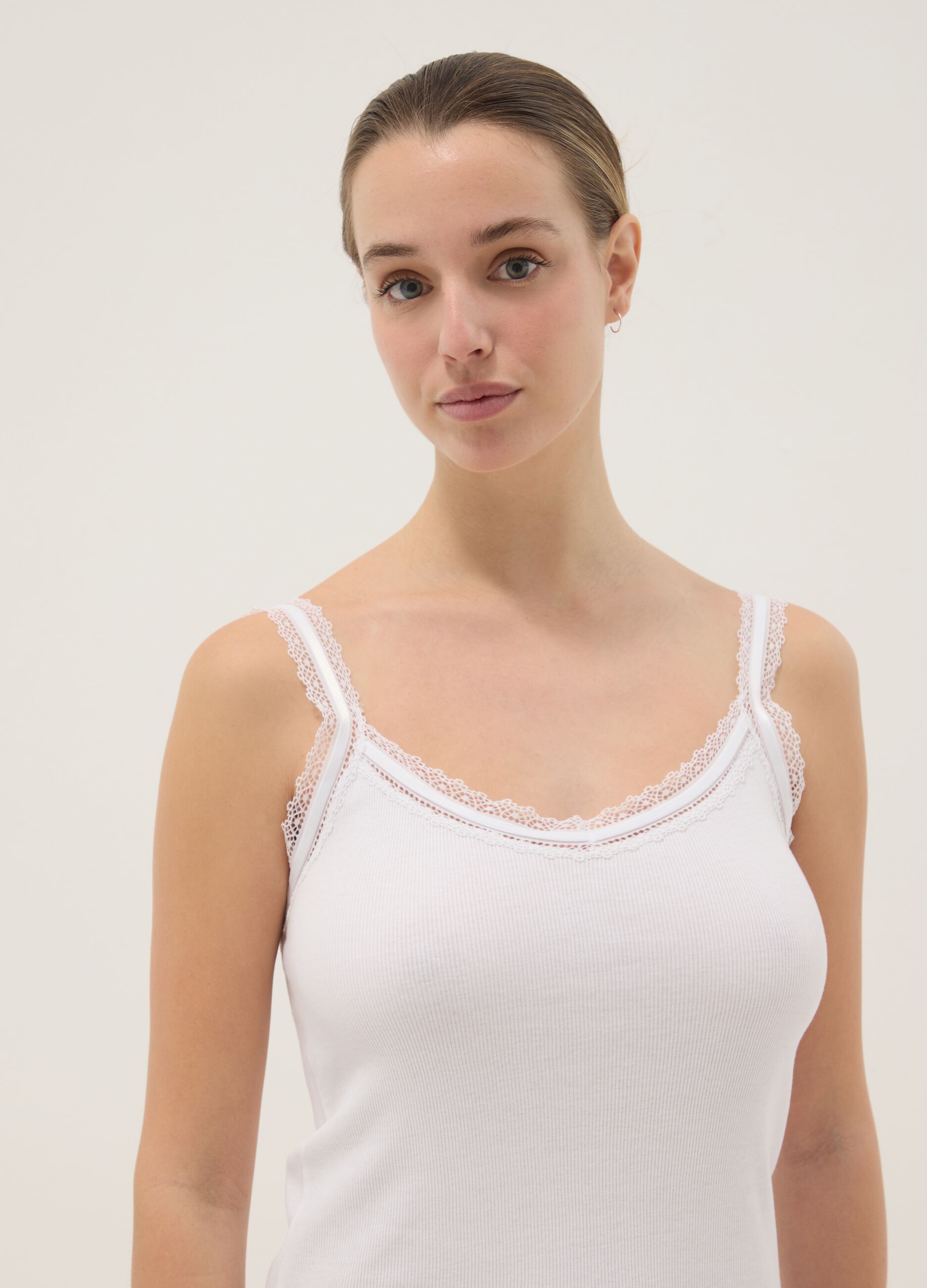 White pure cotton regular fit vest with lace trim