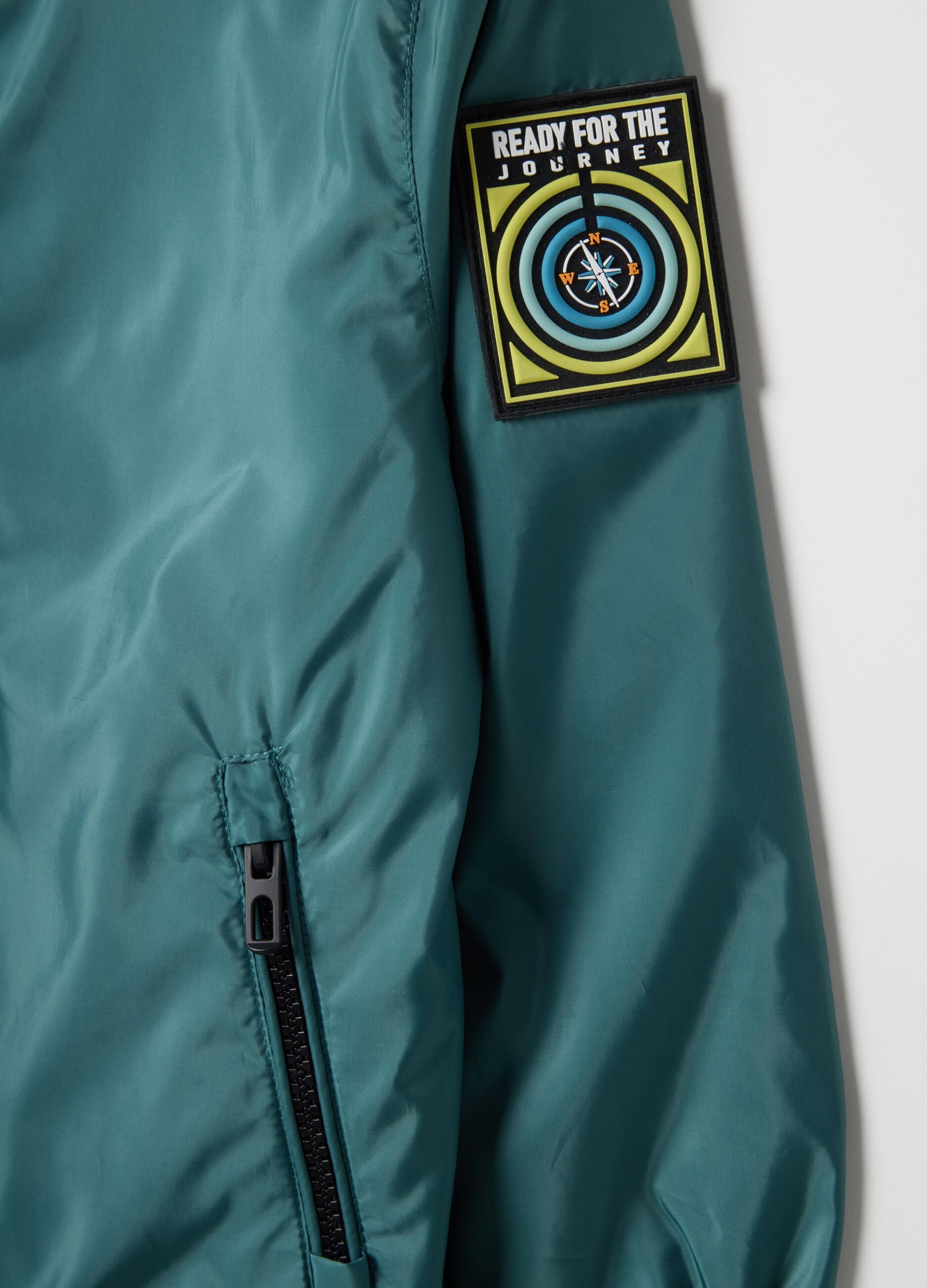 Boys' regular fit blue jacket with zip and hood