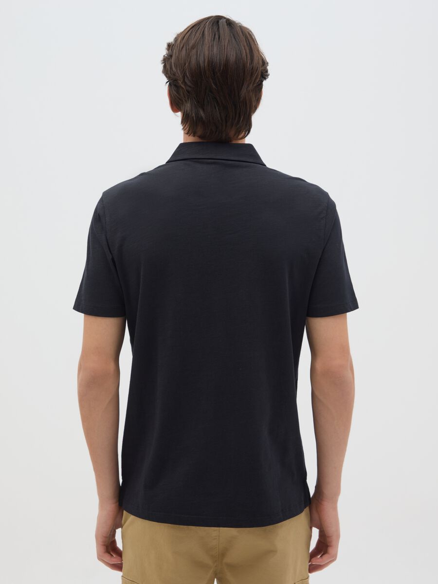 Men&rsquo;s black polo shirt in 100% cotton with regular fit_3