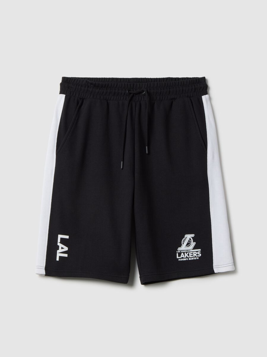 Black cotton blend regular fit sports shorts with Lakers logo_4