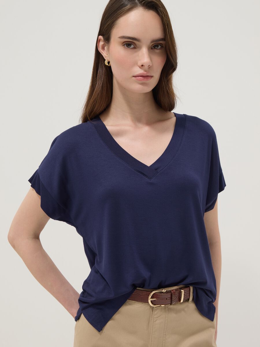 Blue stretch viscose V-neck T-shirt_1