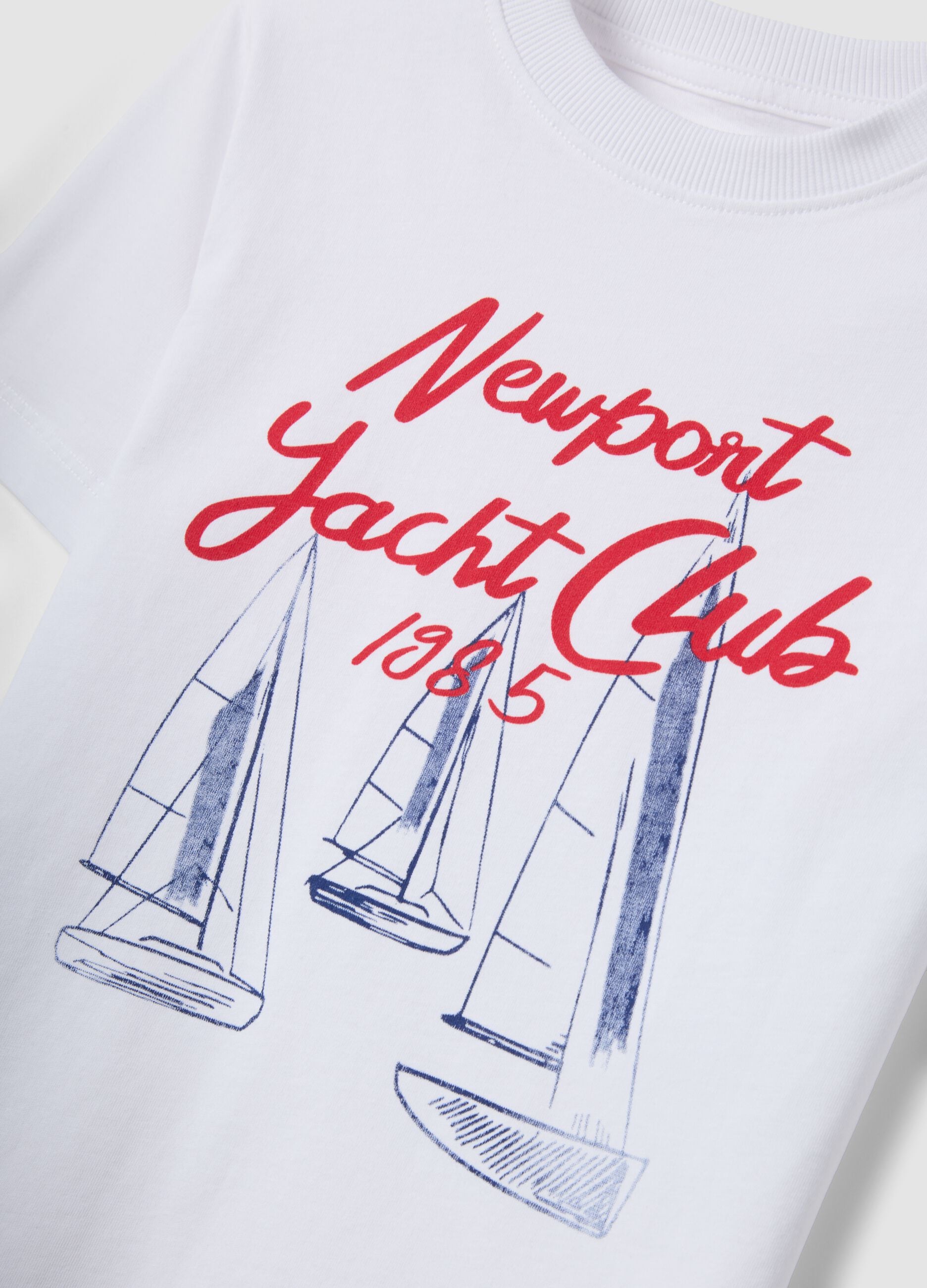 White pure cotton boys&rsquo; T-shirt with sailing print