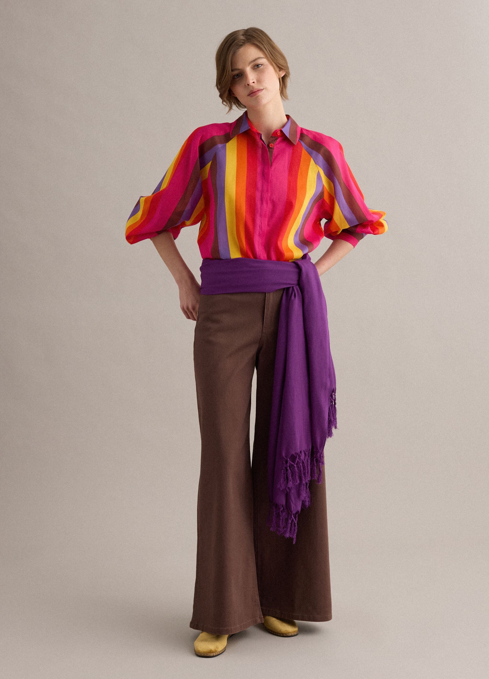 Purple viscose and linen blend scarf with fringes