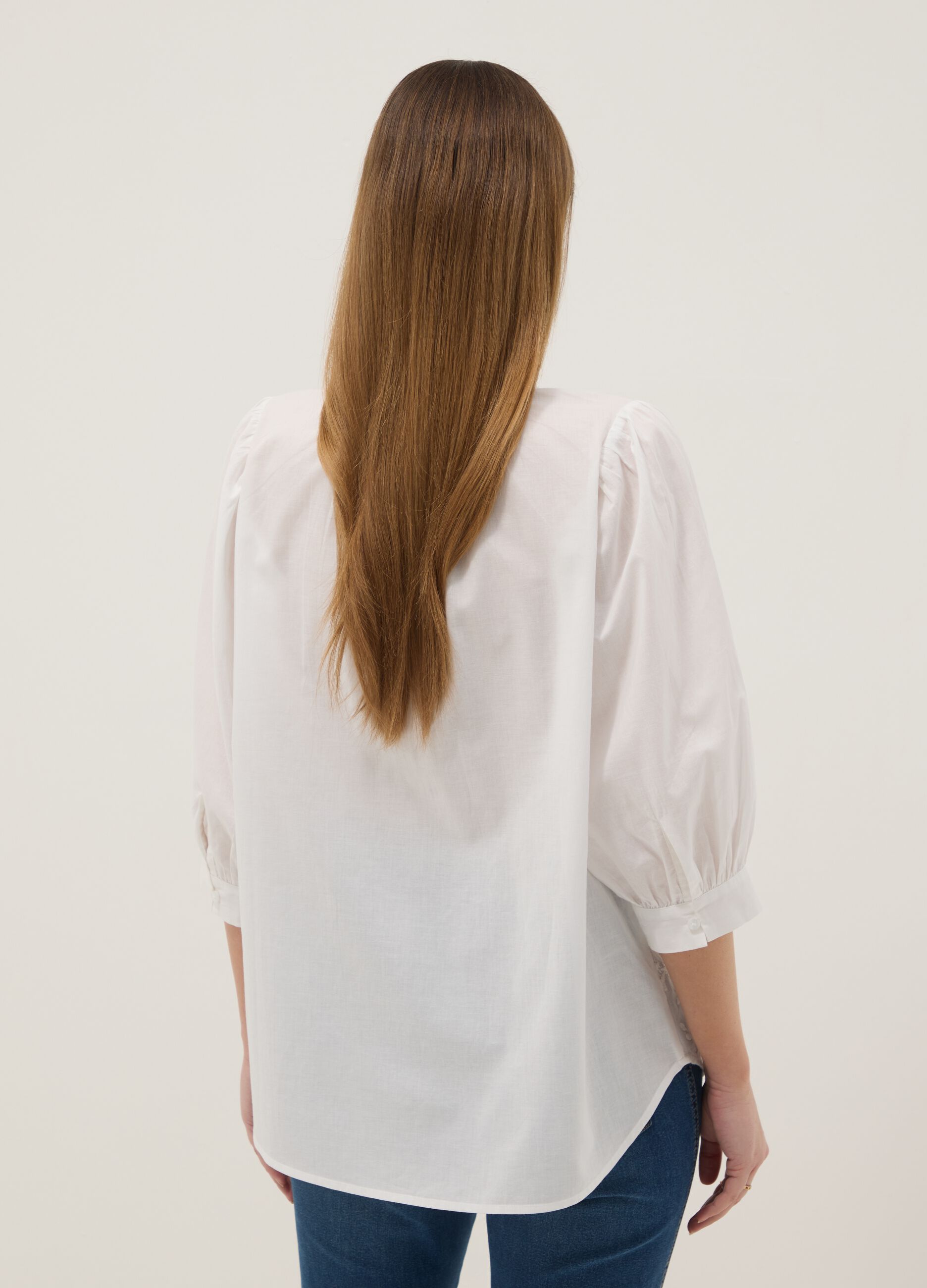 White maternity shirt in pure cotton with Mandarin collar
