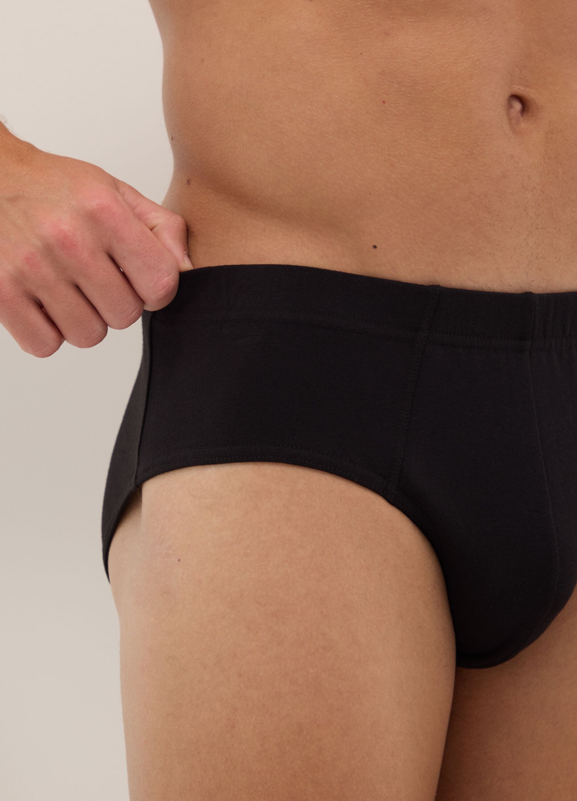 Pack of black stretch cotton regular fit briefs