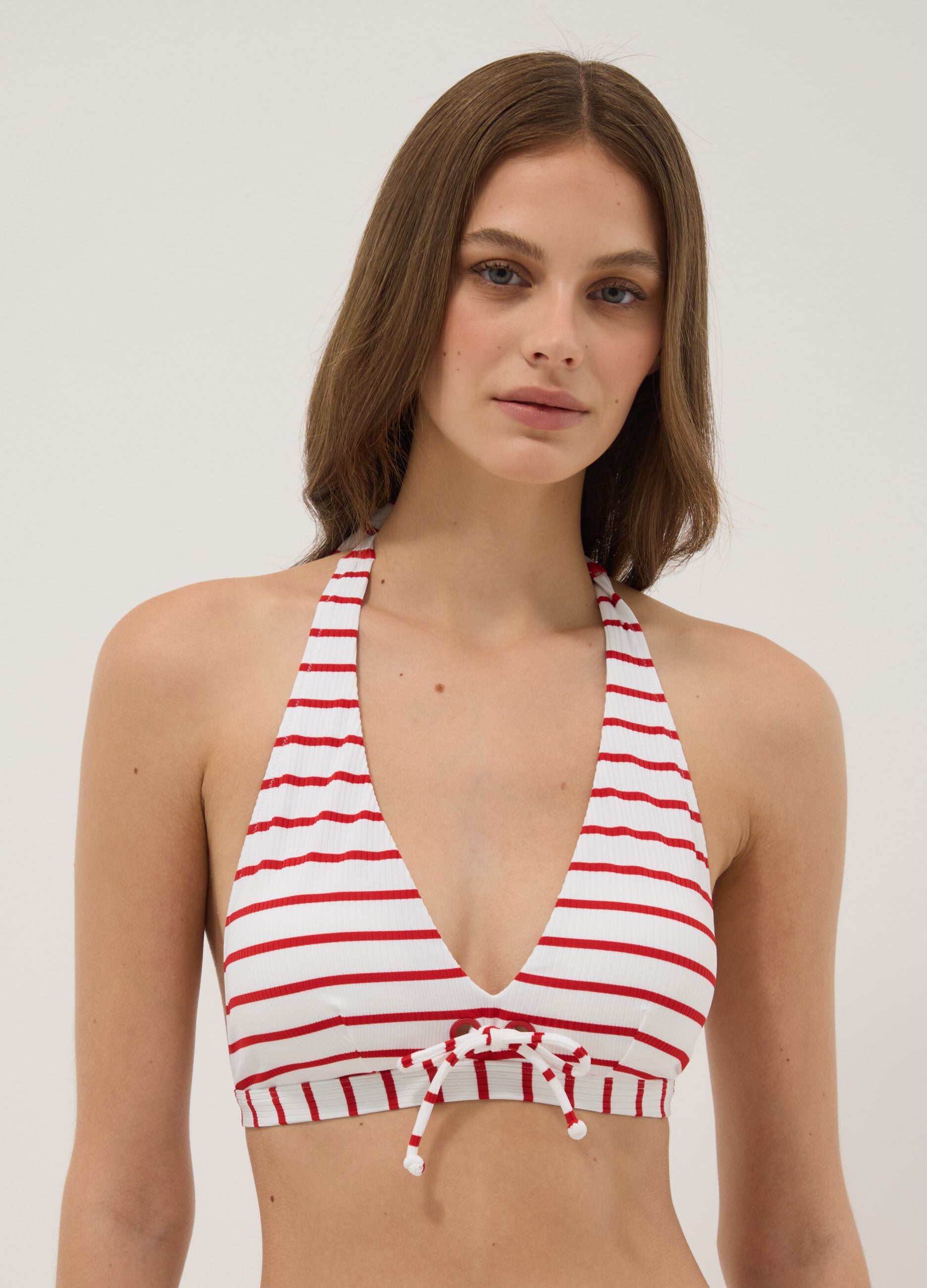 White triangle bikini top in stretch fabric