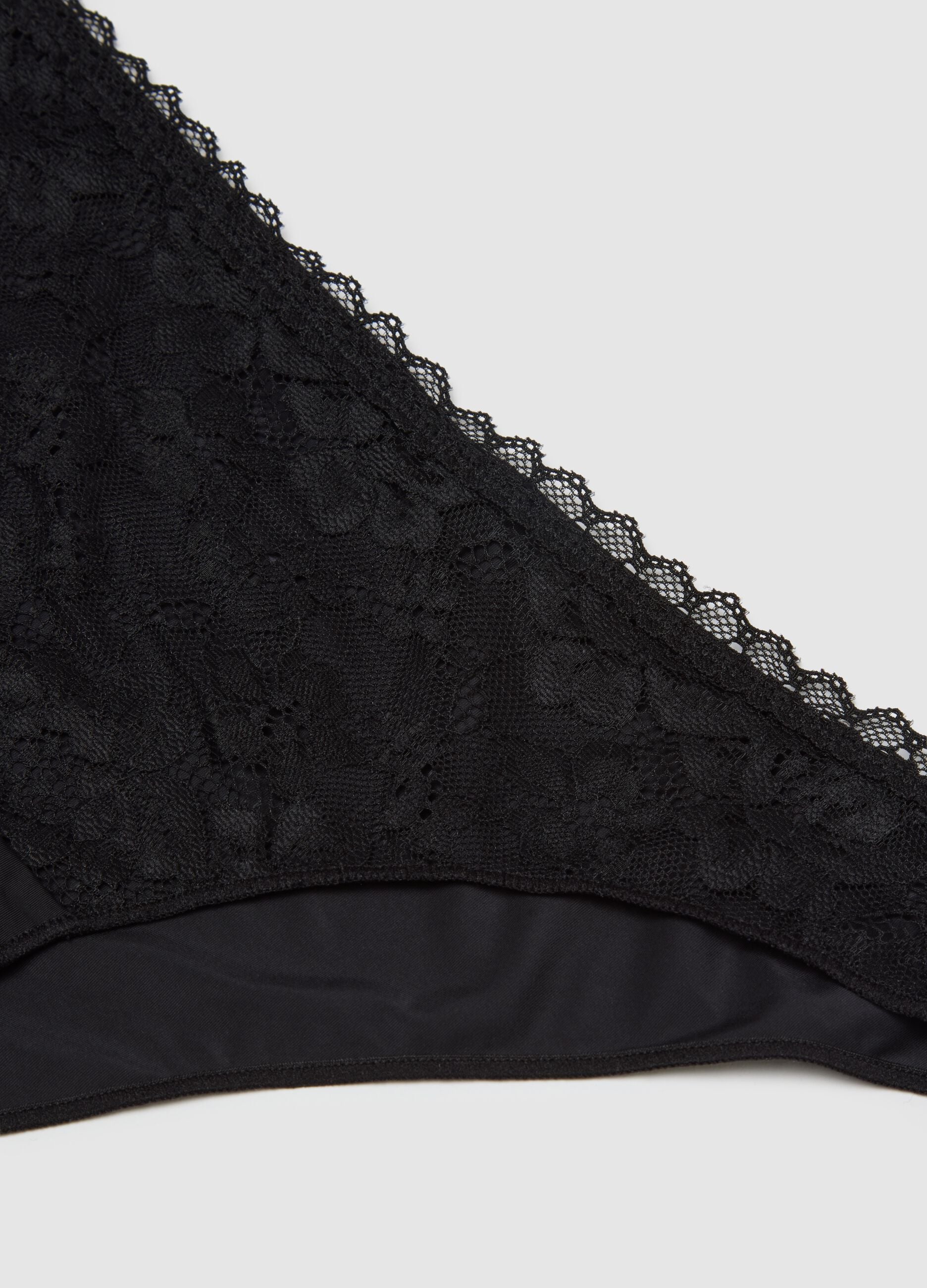 Black lace regular fit knickers
