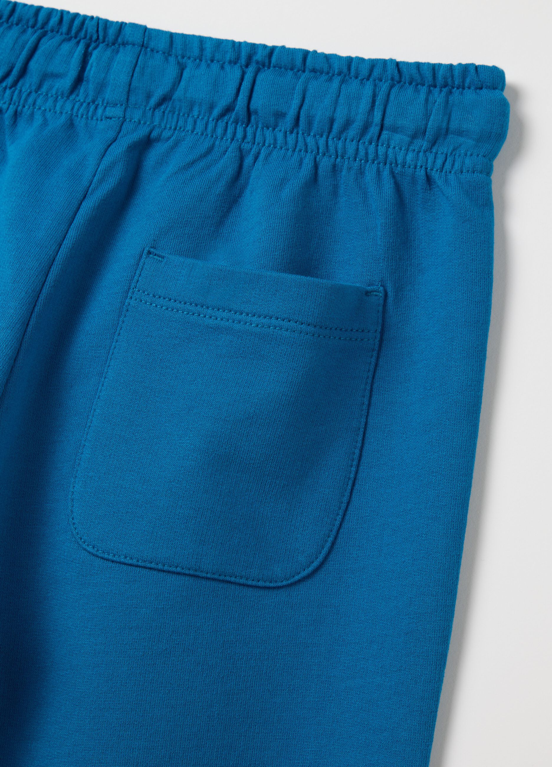 Boy's blue shorts in 100% cotton with regular fit