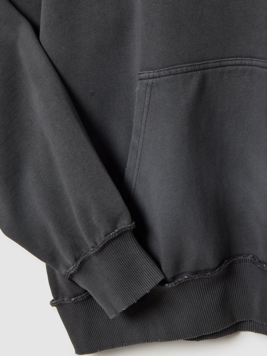 Grey oversized fit cotton blend hoodie_5