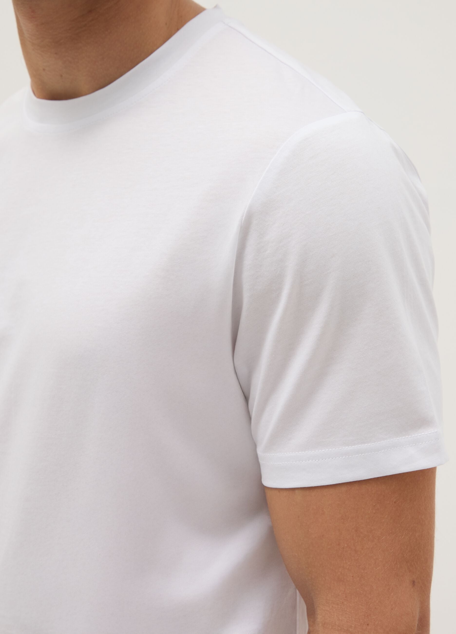 White pure cotton regular fit t-shirt