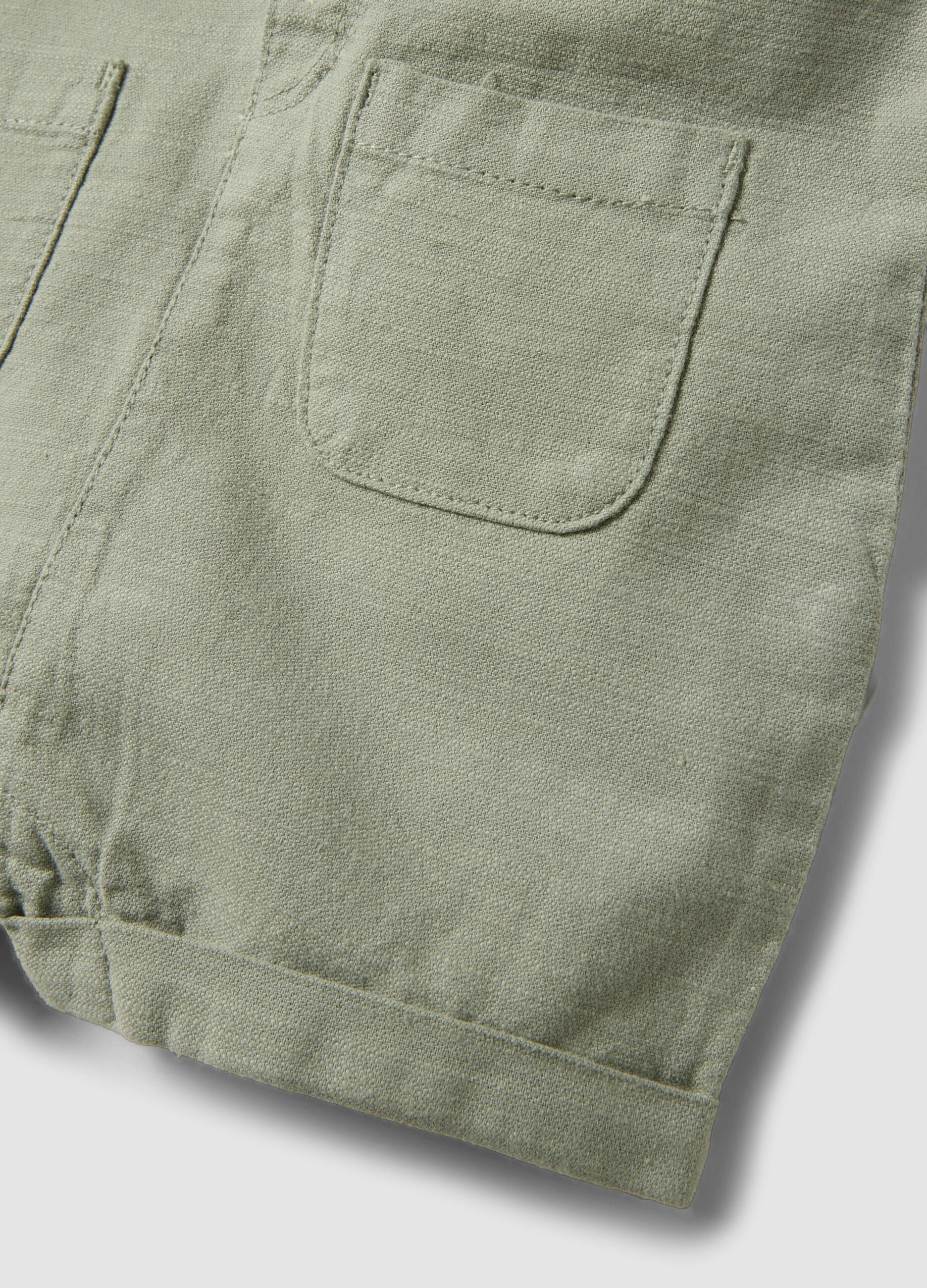 Green pure cotton set with short dungarees and printed T-shirt for babies
