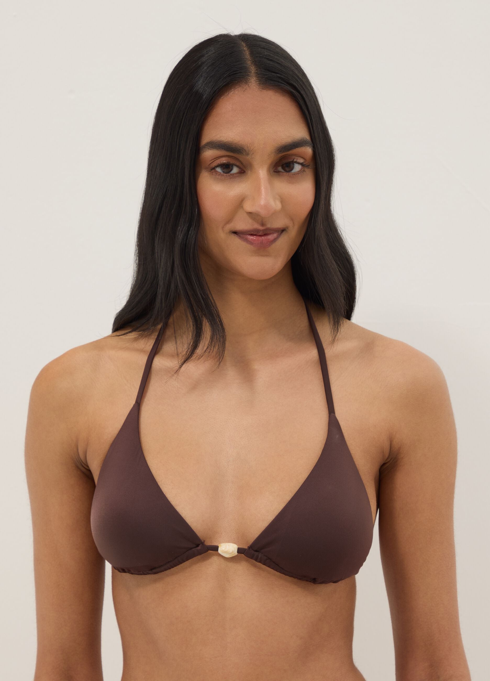 Bikini a triangolo in tessuto elasticizzato marrone con pietre